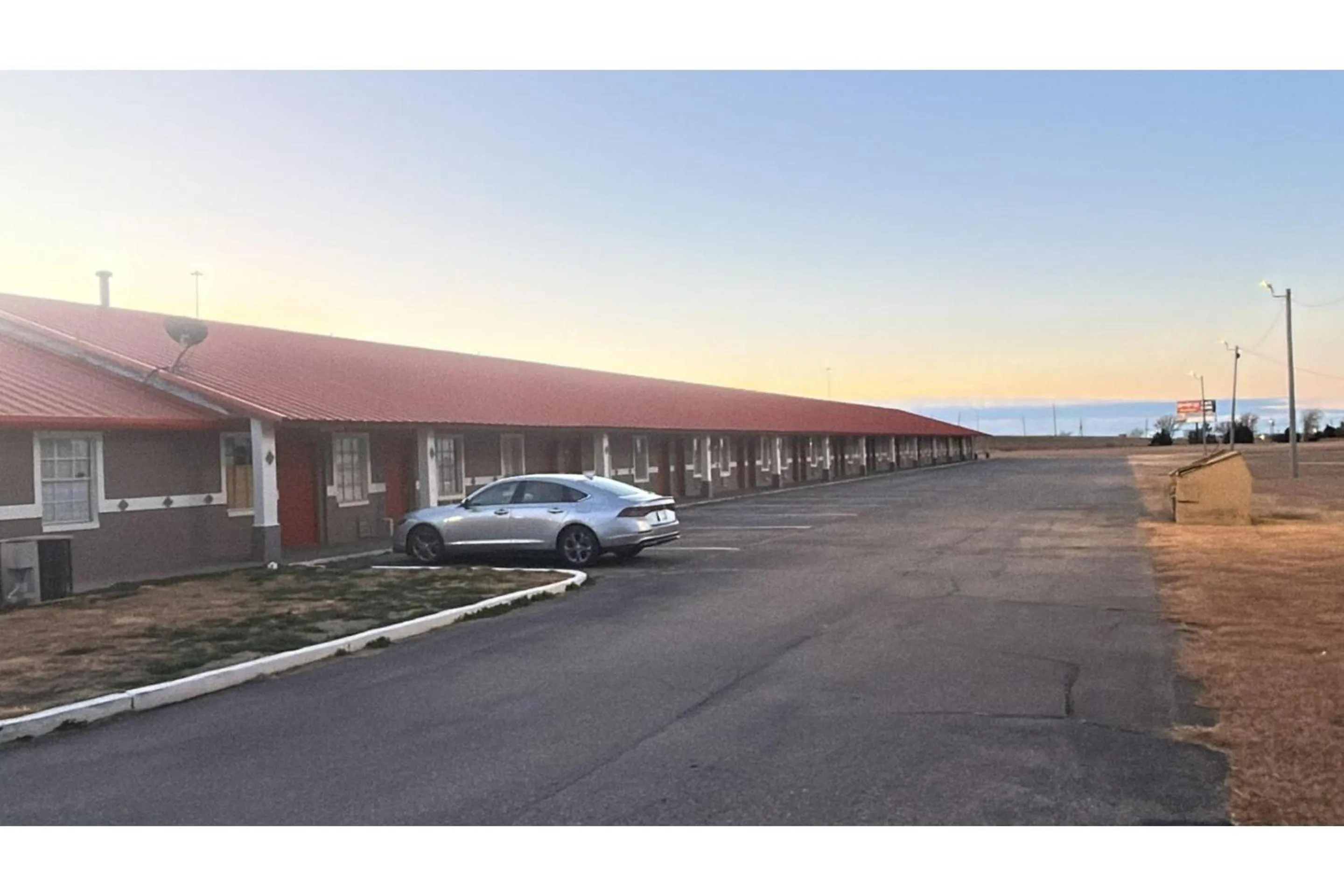 Parking in HiWay Inn Express Elk City Route 66