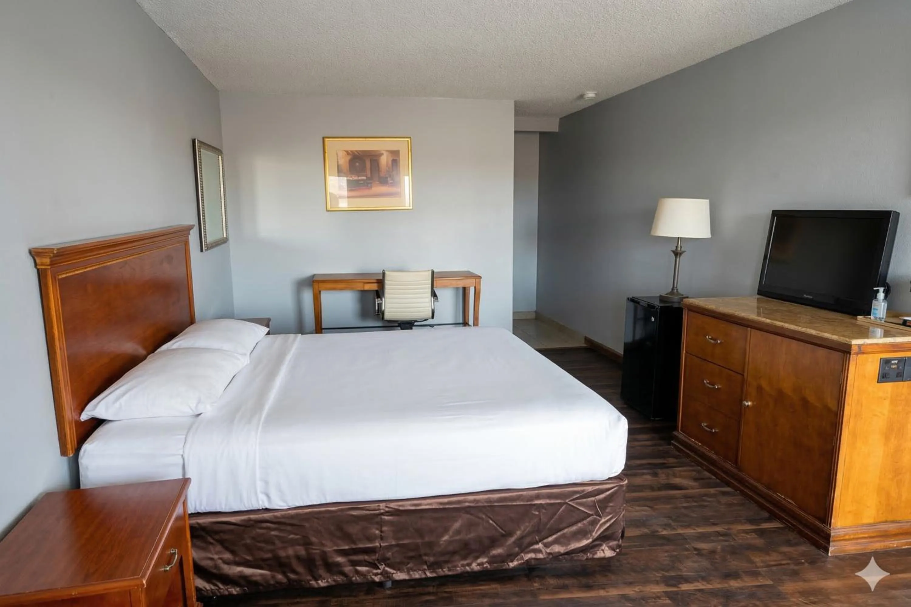 Bedroom, Bed in HiWay Inn Express Elk City Route 66