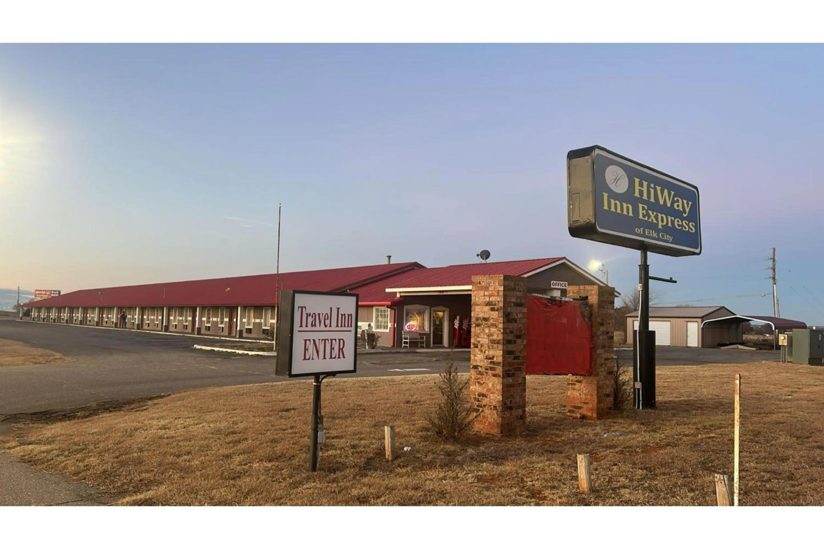 Facade/entrance in HiWay Inn Express Elk City Route 66