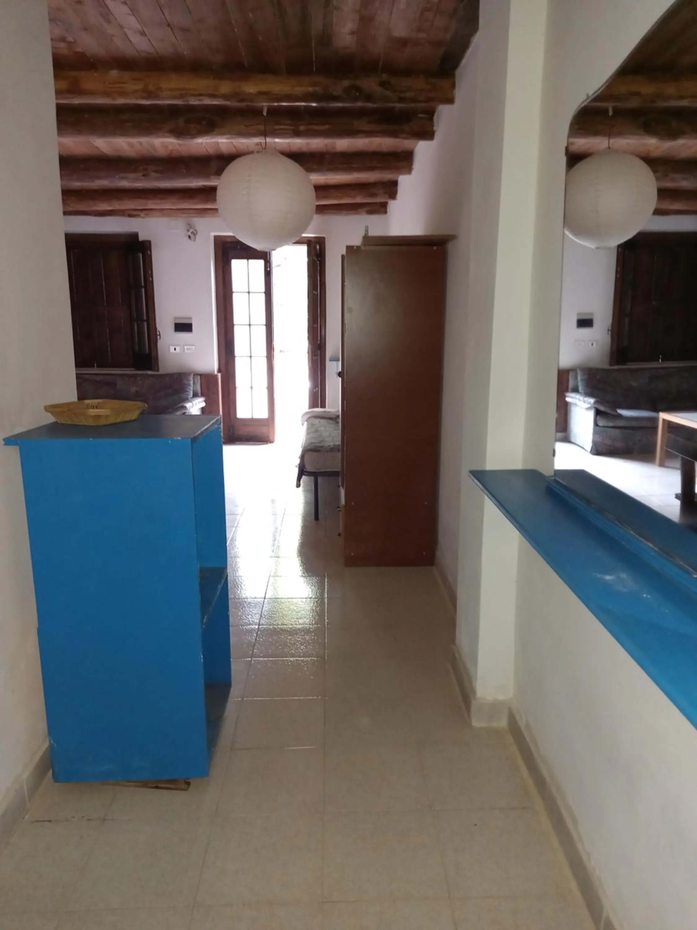 Living room in La casa nel bosco