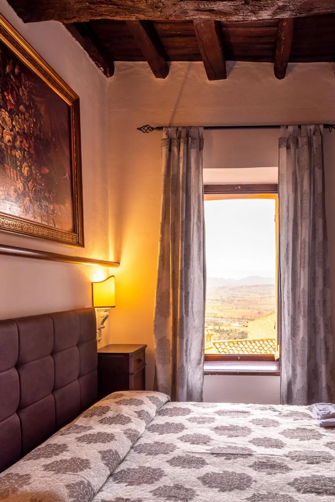 Bedroom, Bed in HOTEL TREVI Palazzo Natalini