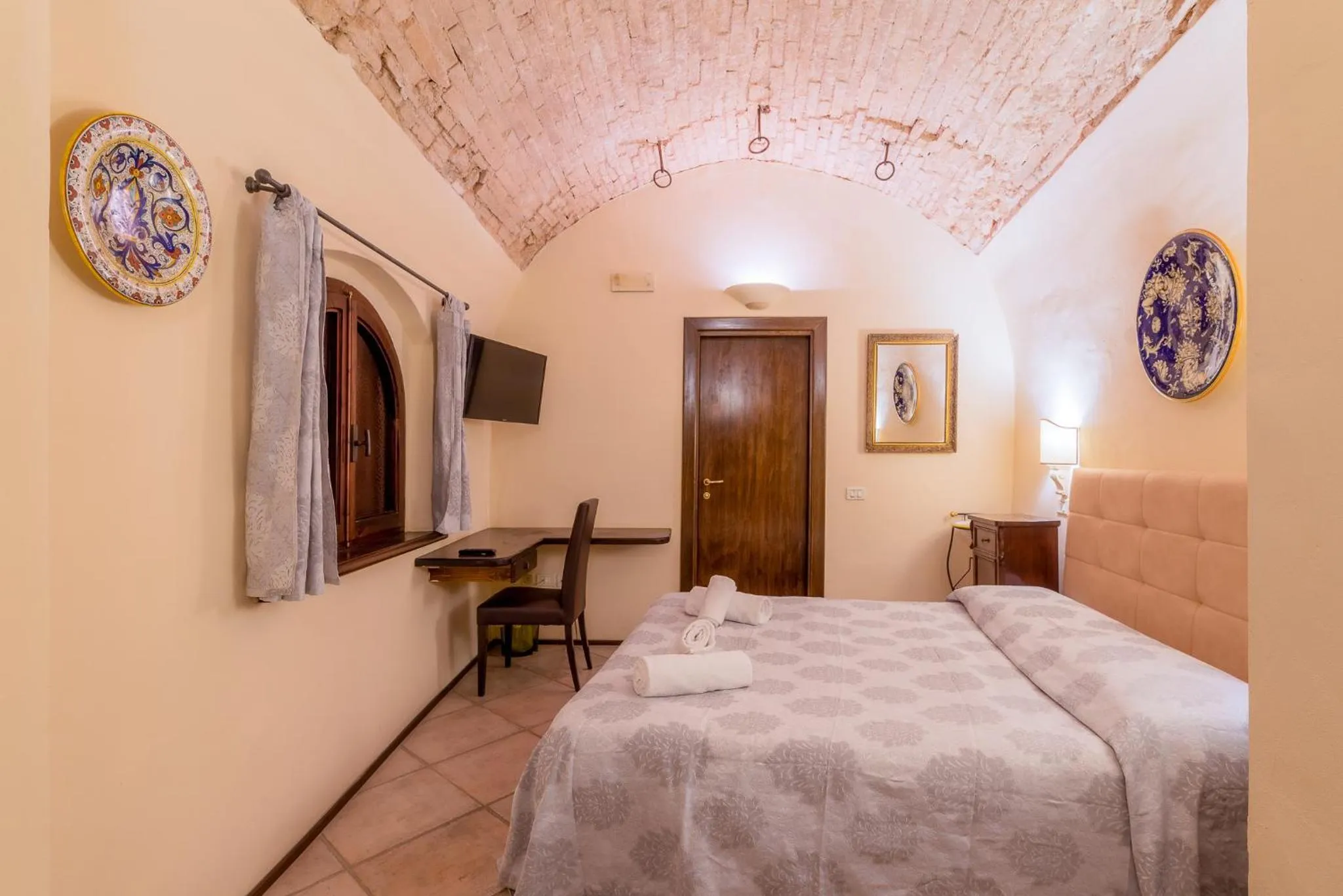 Bedroom, Bed in HOTEL TREVI Palazzo Natalini