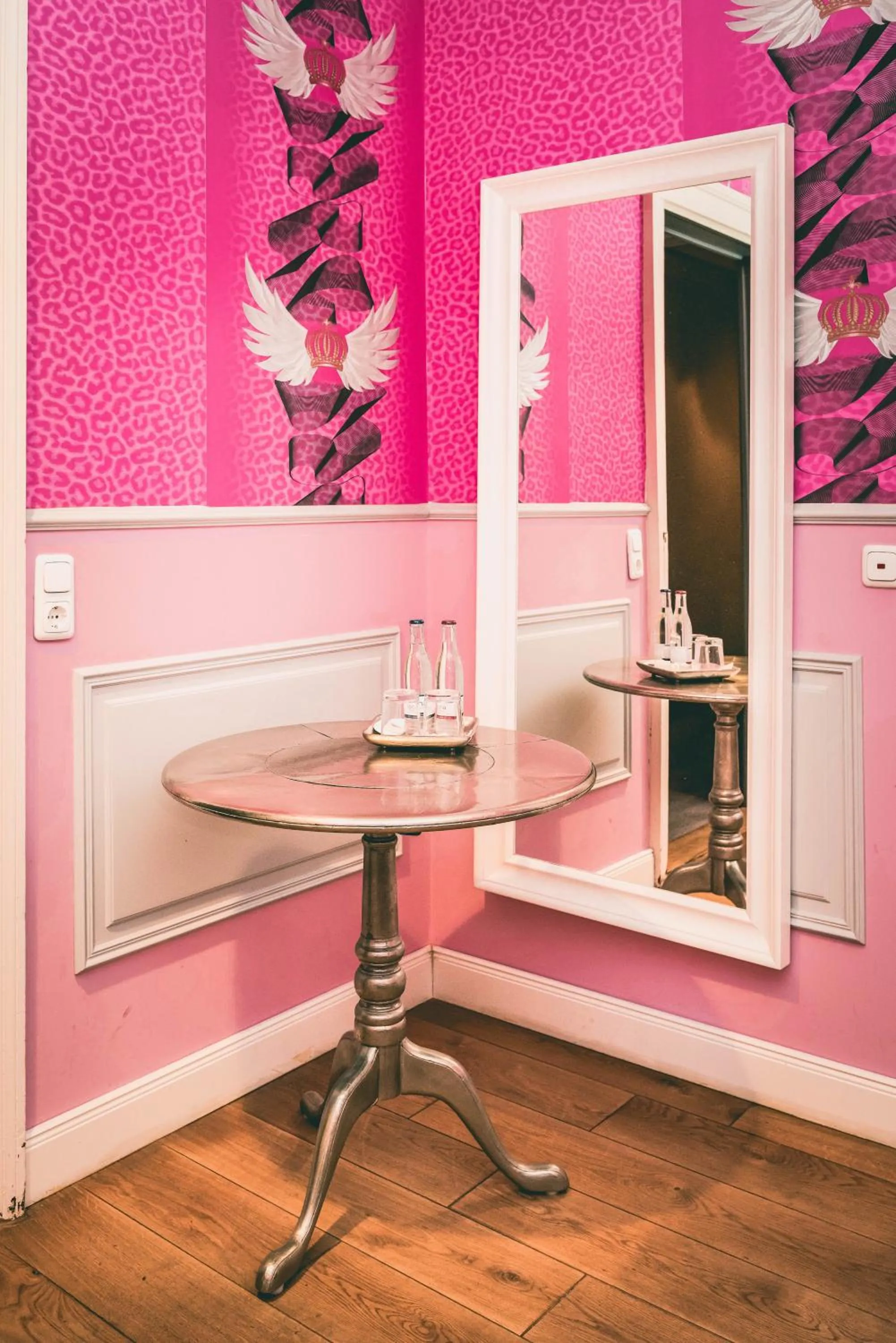 Photo of the whole room in Hotel Villa Klemm - Wiesbaden City