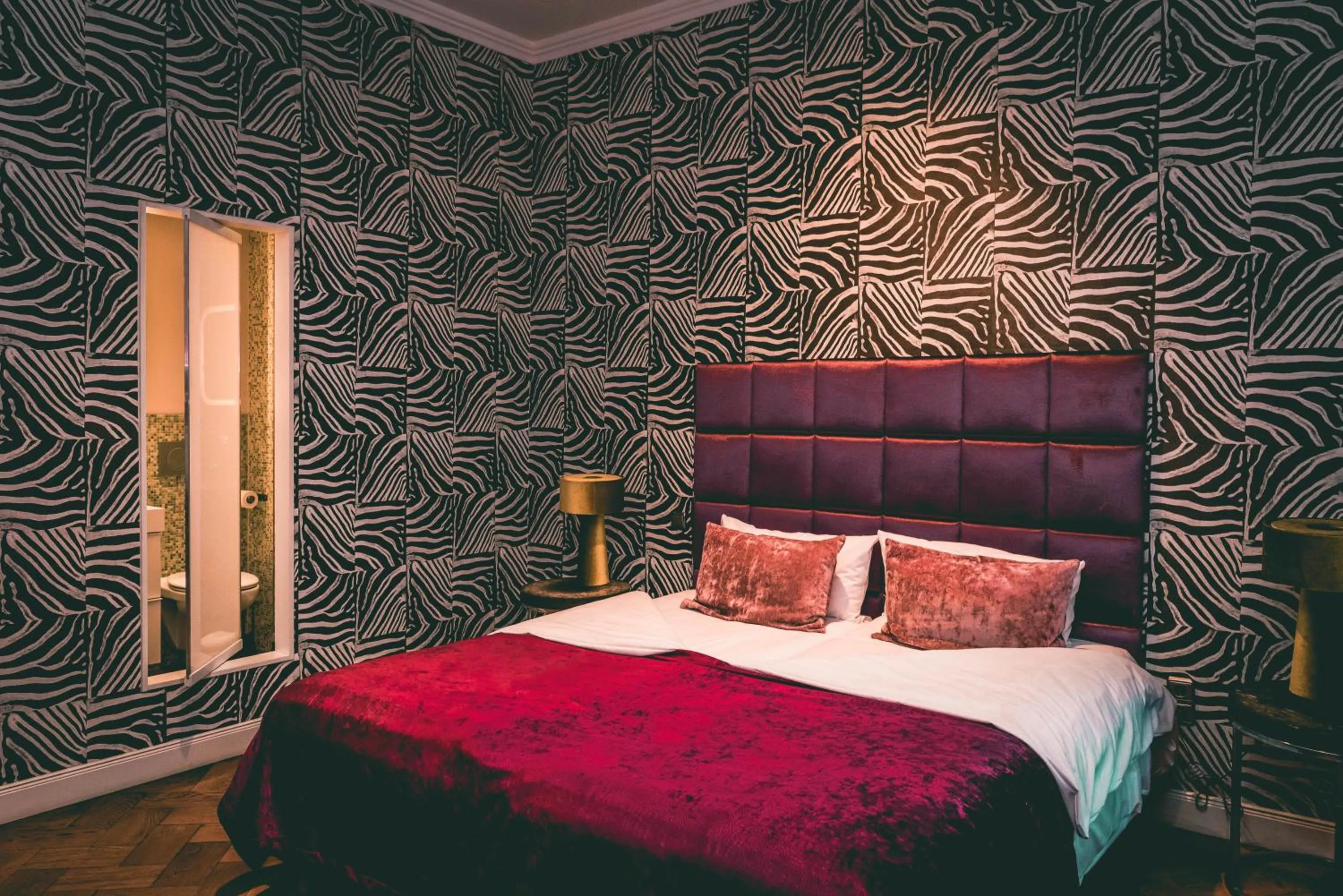 Bed in Hotel Villa Klemm - Wiesbaden City