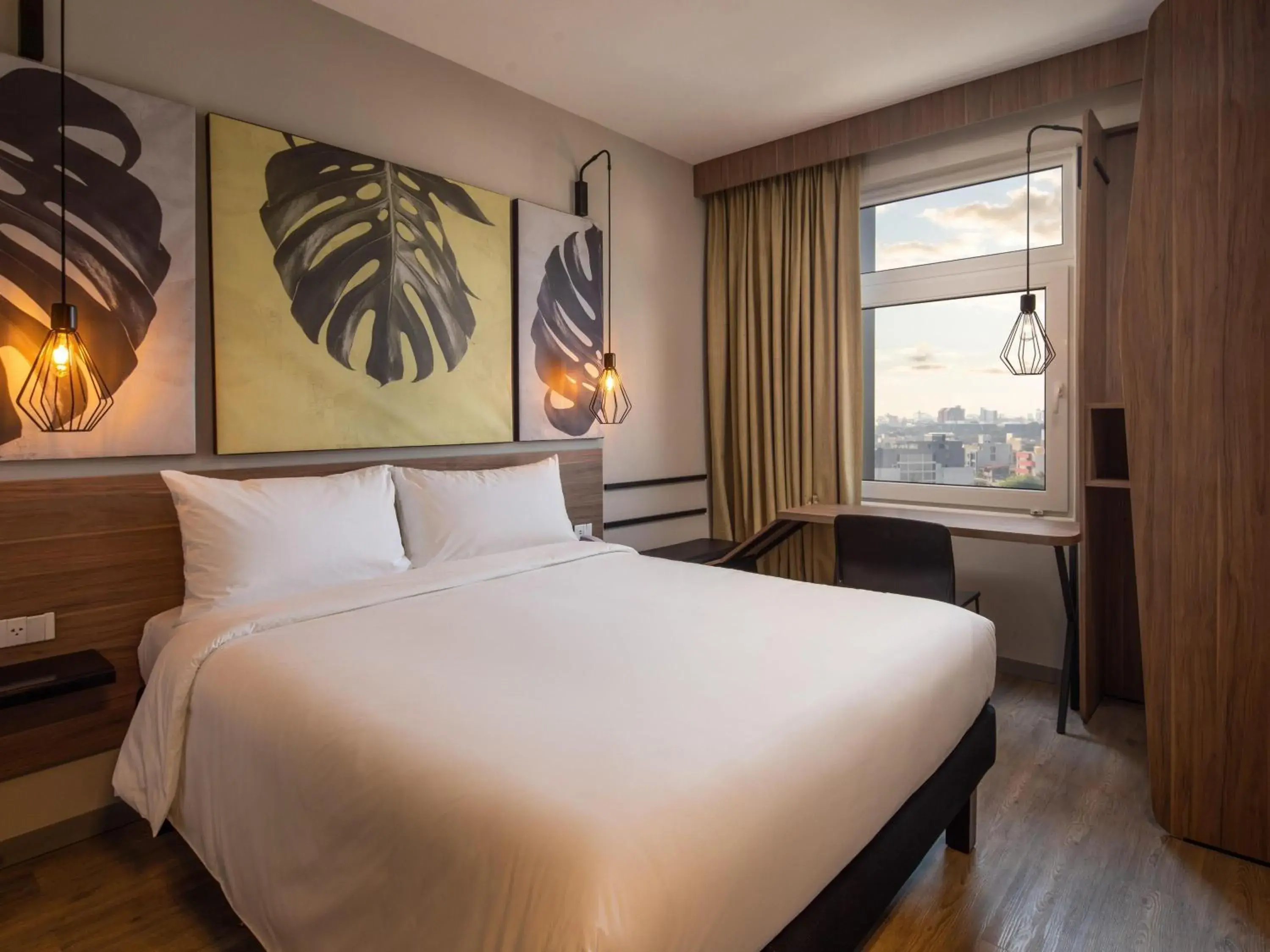 Bedroom, Bed in ibis Santa Cruz de la Sierra Bedroom, Bed in ibis Santa Cruz de la Sierra