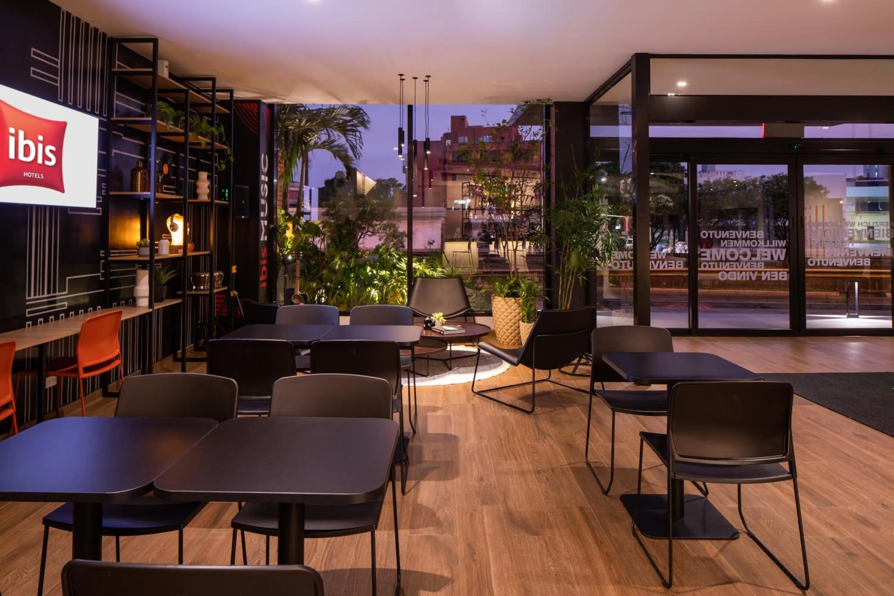 Restaurant/places to eat in ibis Santa Cruz de la Sierra