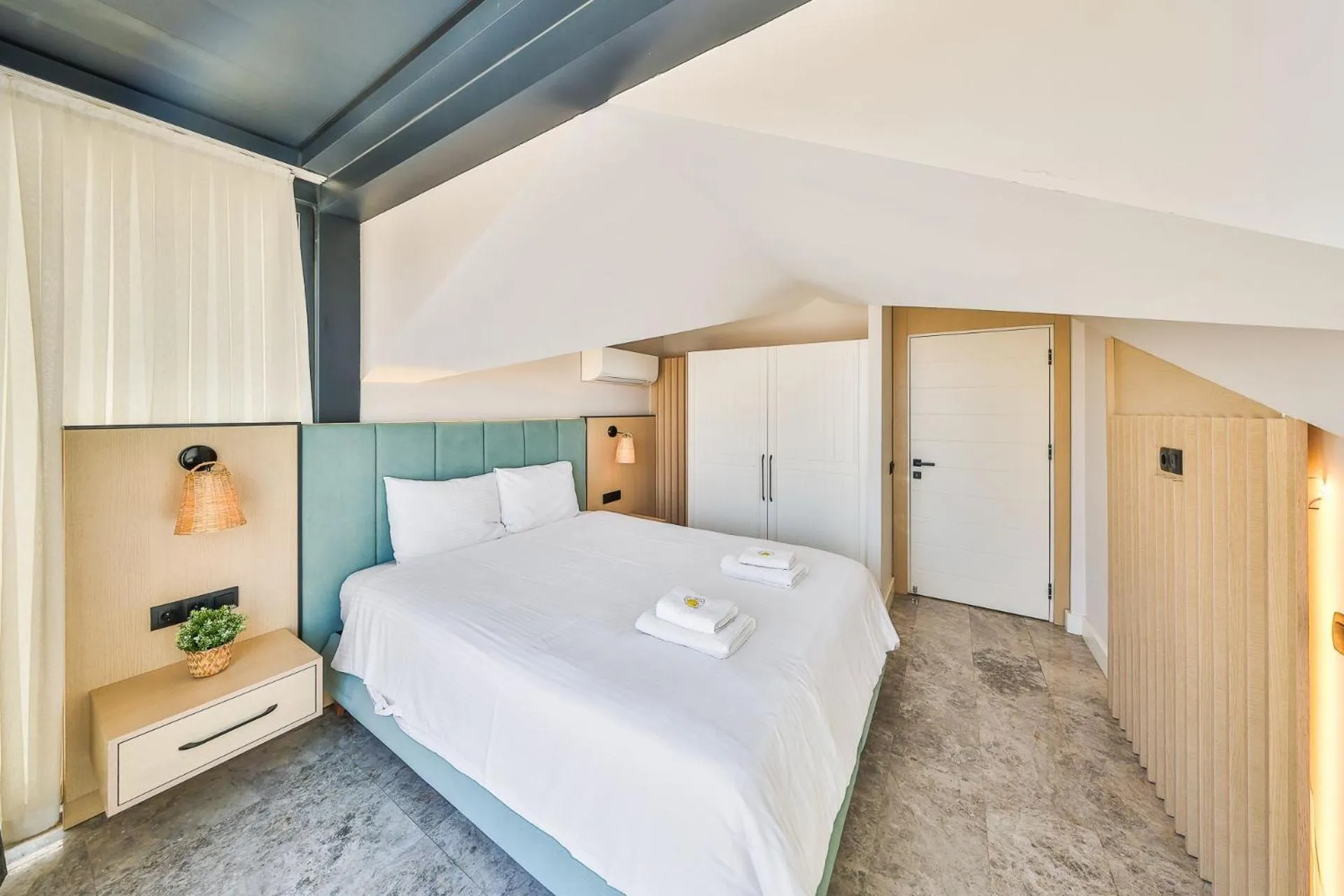 Bed in Sole Vista Homes