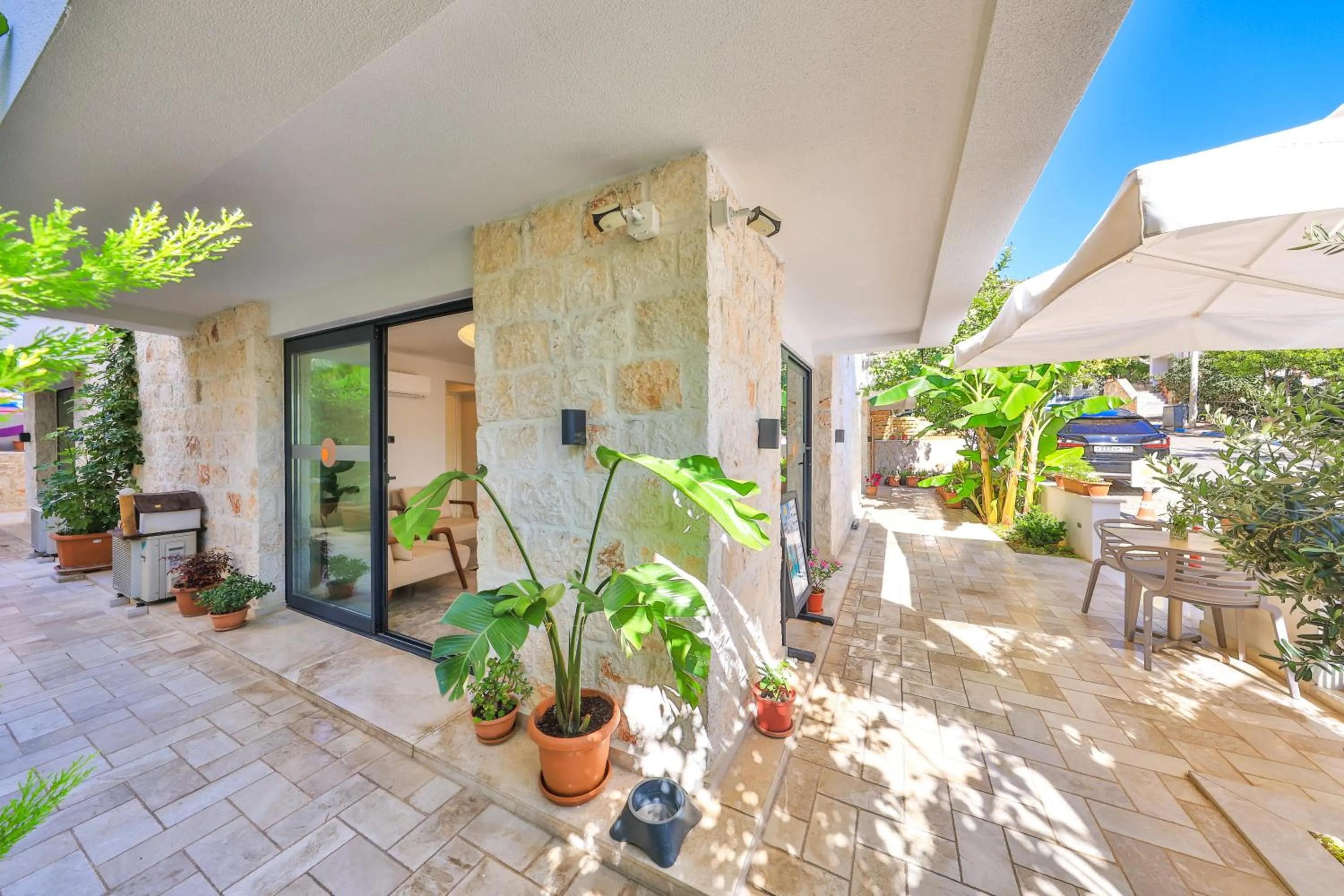 Property building in Sole Vista Homes