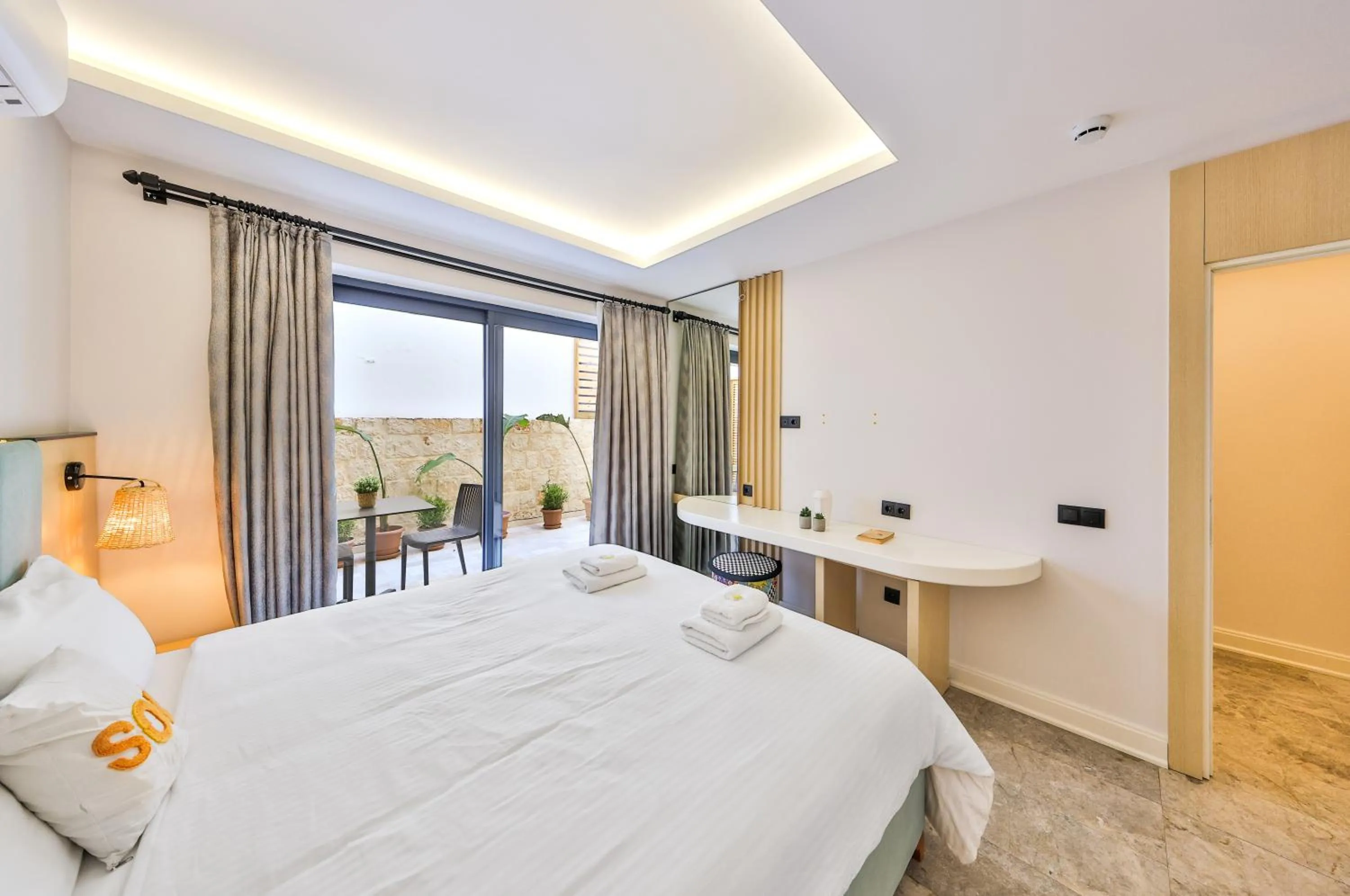 Bed in Sole Vista Homes