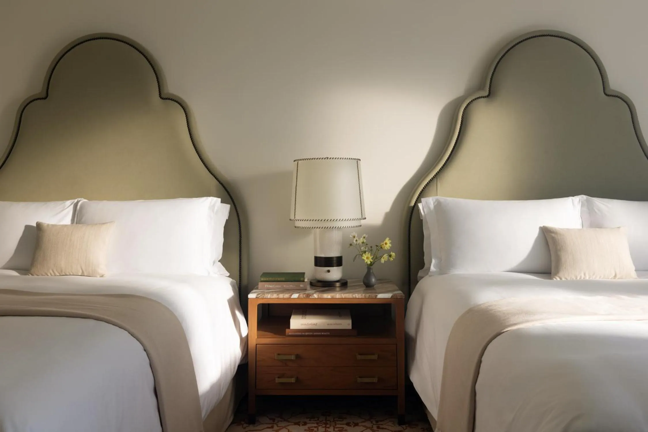 Bed in The Langham Huntington, Pasadena