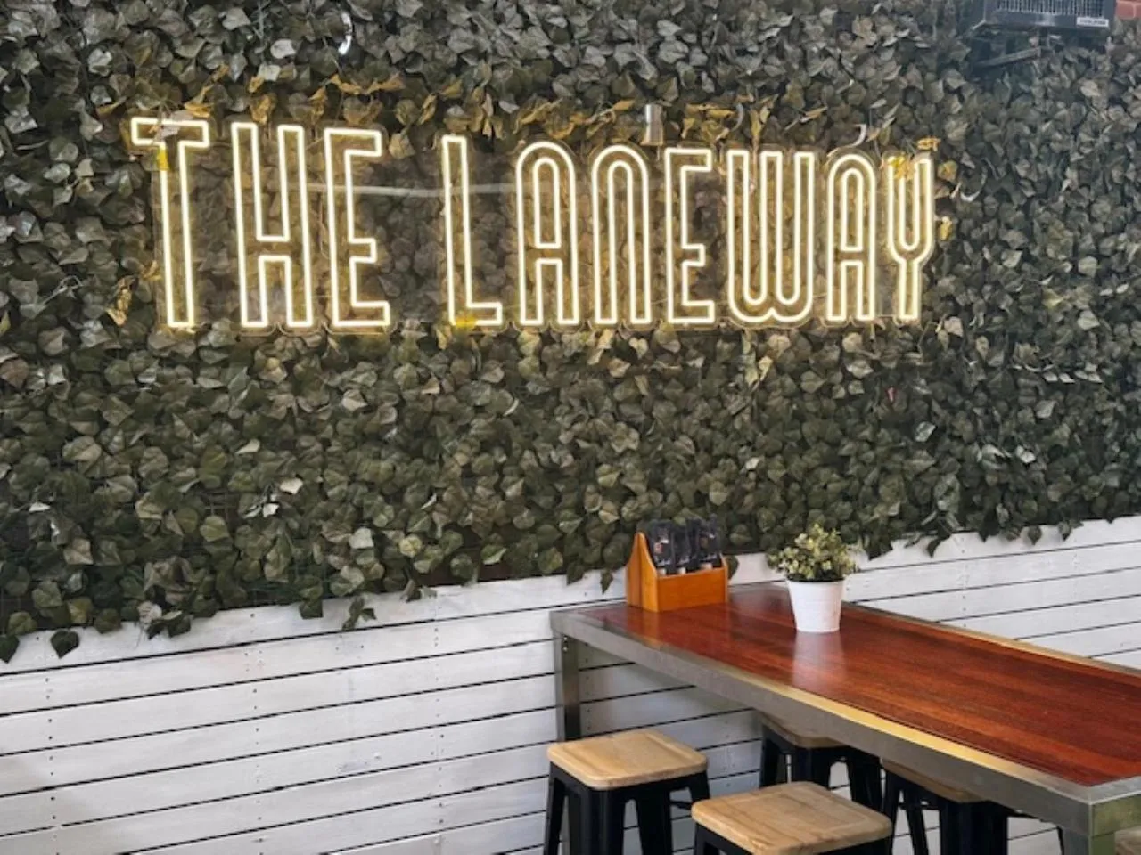 Property building in Romano's Hotel & Suites Wagga Wagga