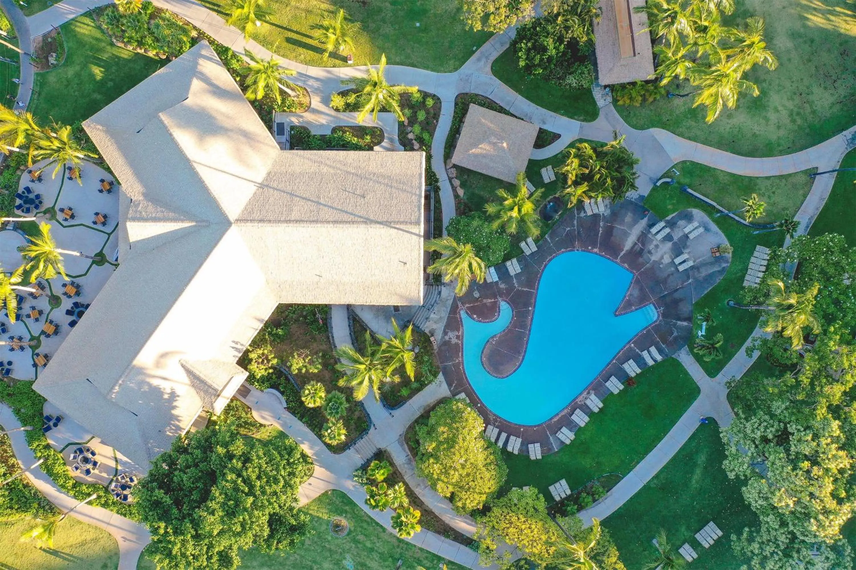 Pool view in OUTRIGGER Kāʻanapali Beach Resort