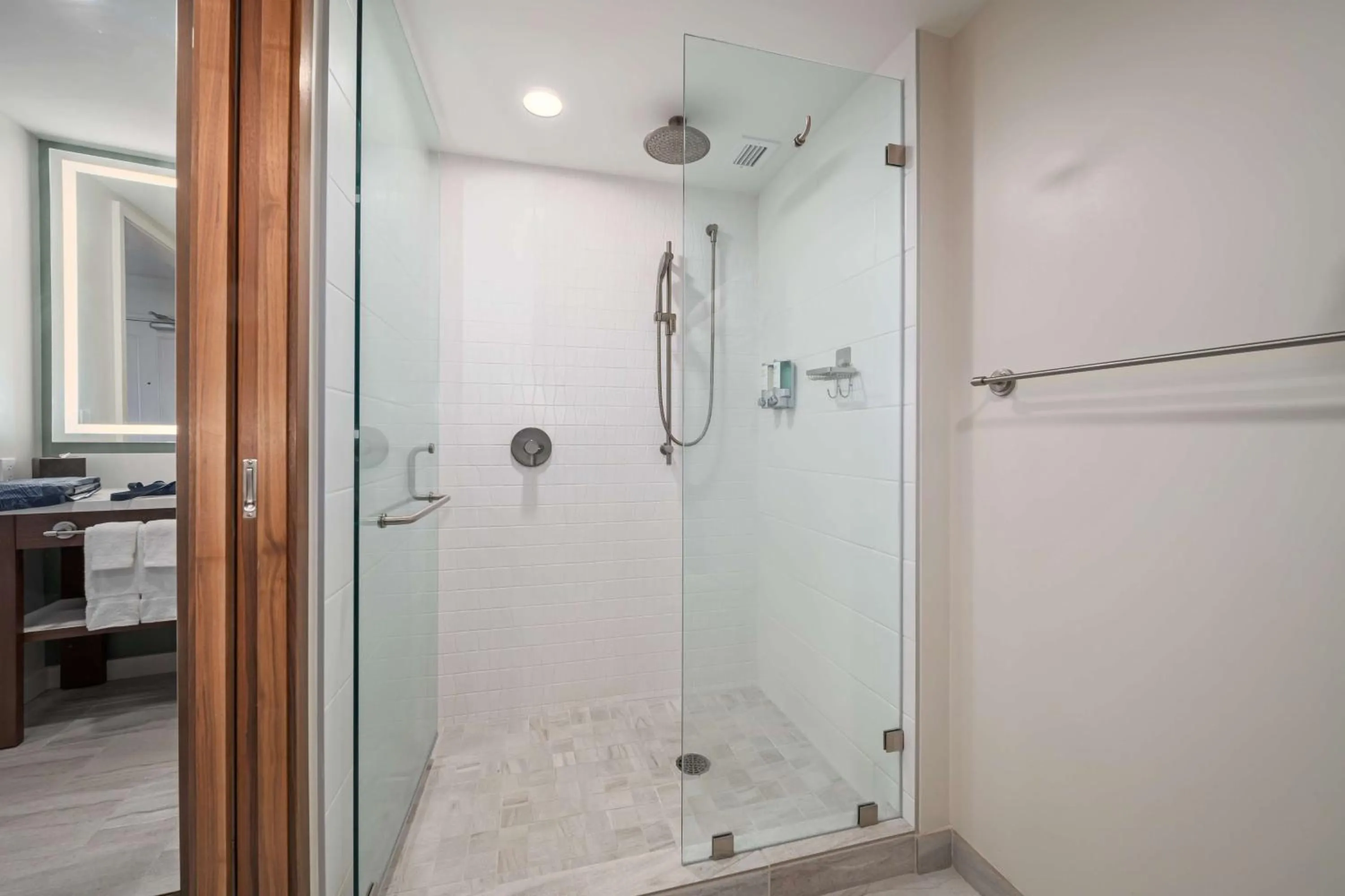 Bathroom in OUTRIGGER Kāʻanapali Beach Resort