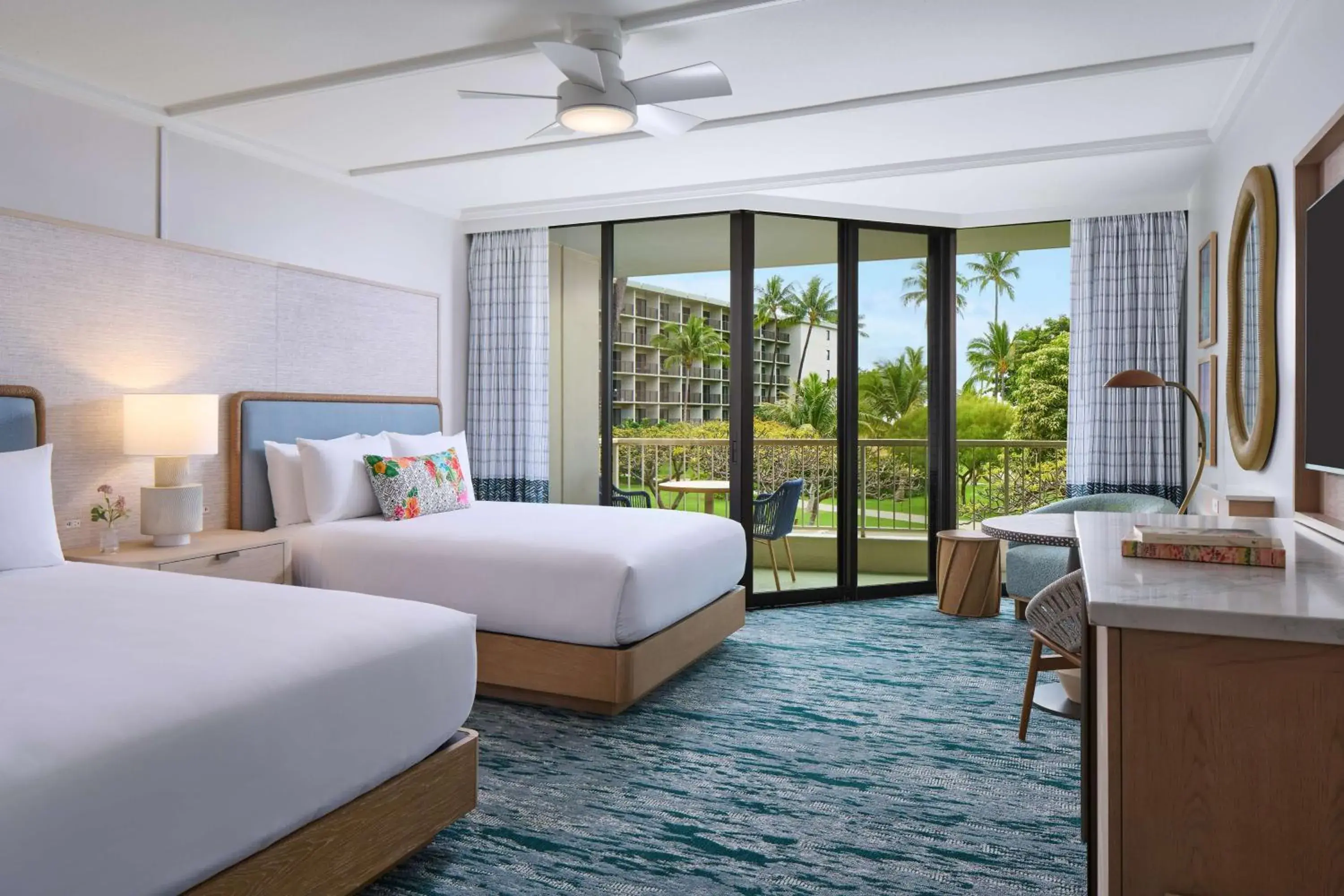 Bedroom, Bed in OUTRIGGER Kāʻanapali Beach Resort Bedroom, Bed in OUTRIGGER Kāʻanapali Beach Resort