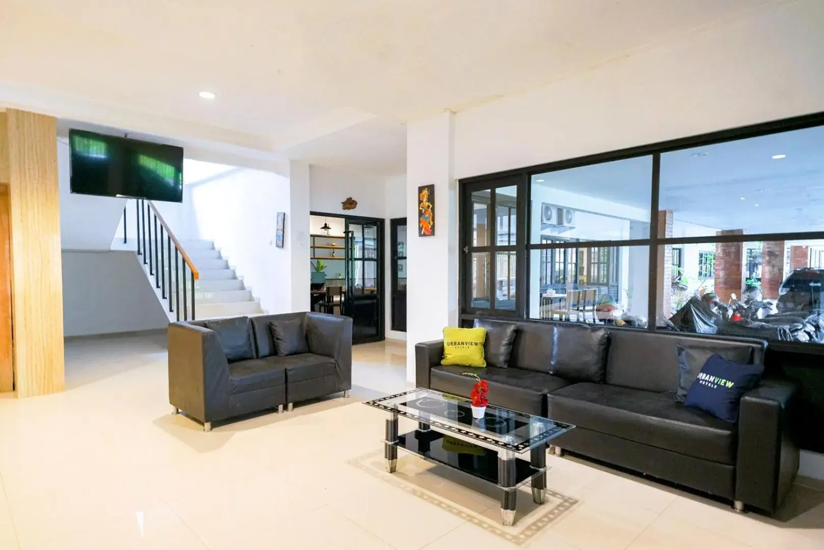 Lobby or reception in Urbanview Pecatu Residence Bali by RedDoorz Lobby or reception in Urbanview Pecatu Residence Bali by RedDoorz