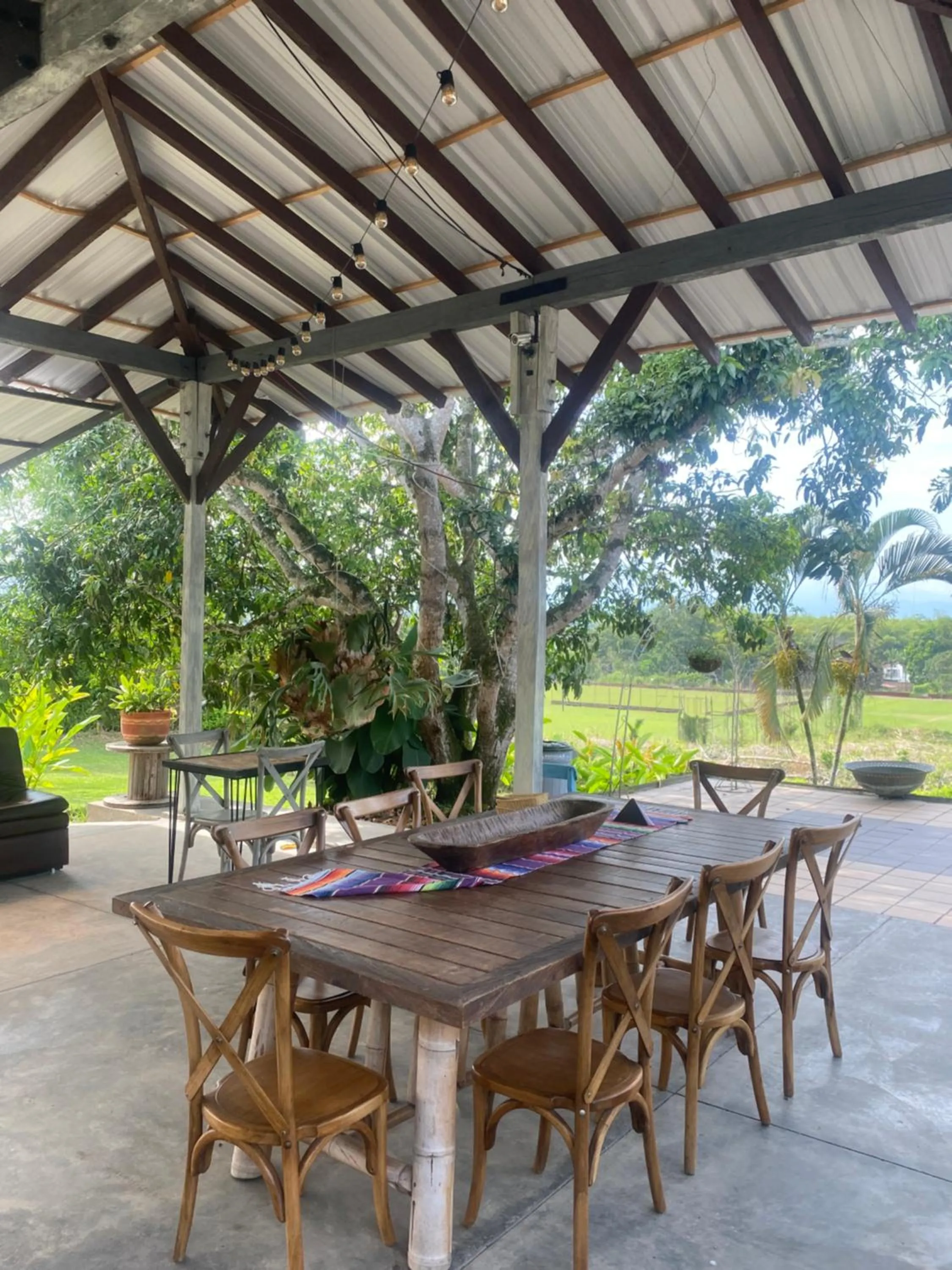 Restaurant/places to eat in Villa Juana Hotel