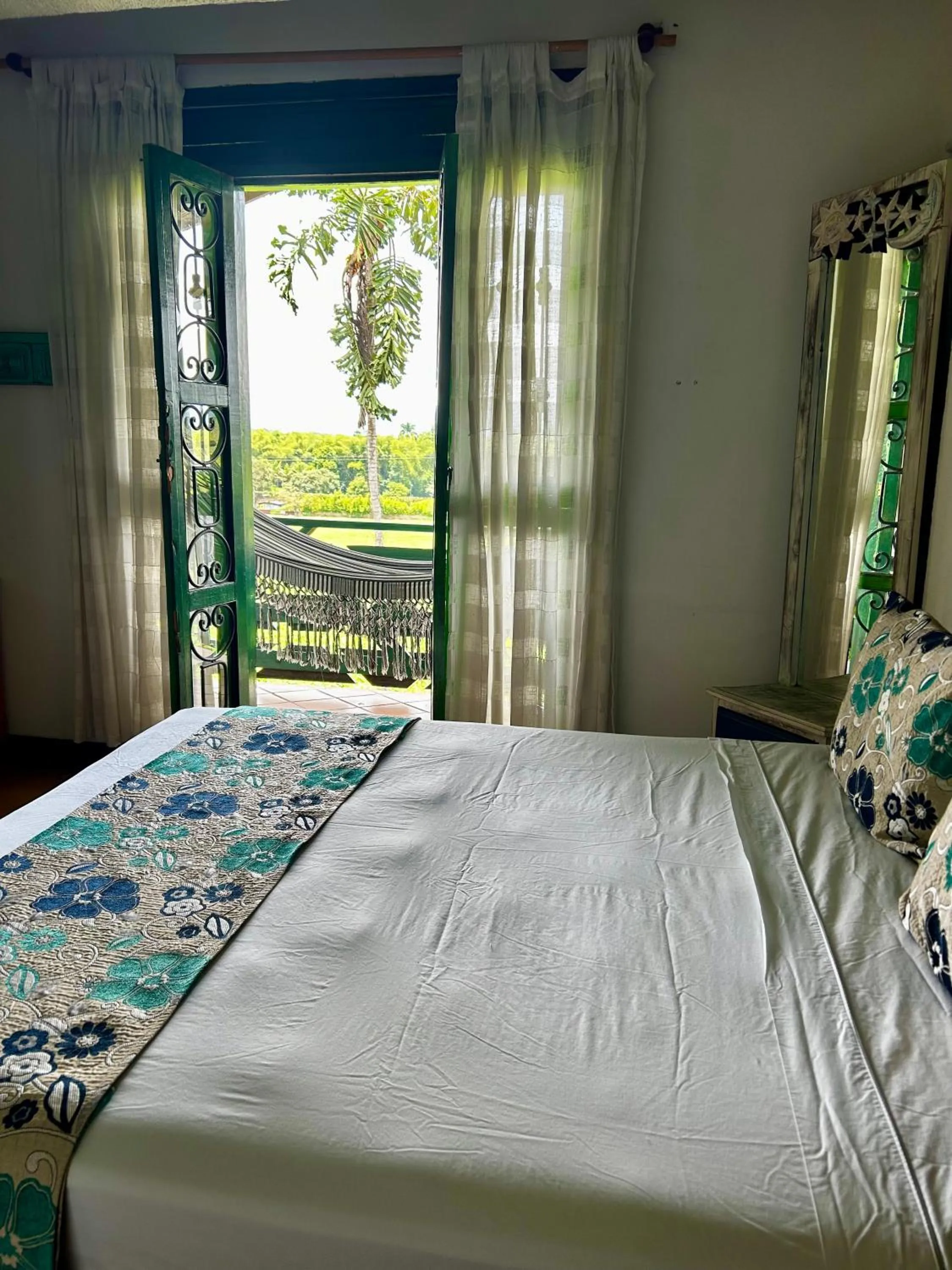 Photo of the whole room, Bed in Villa Juana Hotel