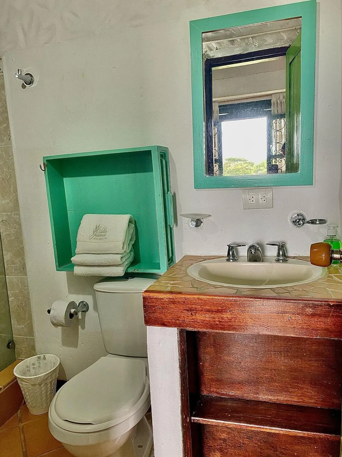 Bathroom in Villa Juana Hotel