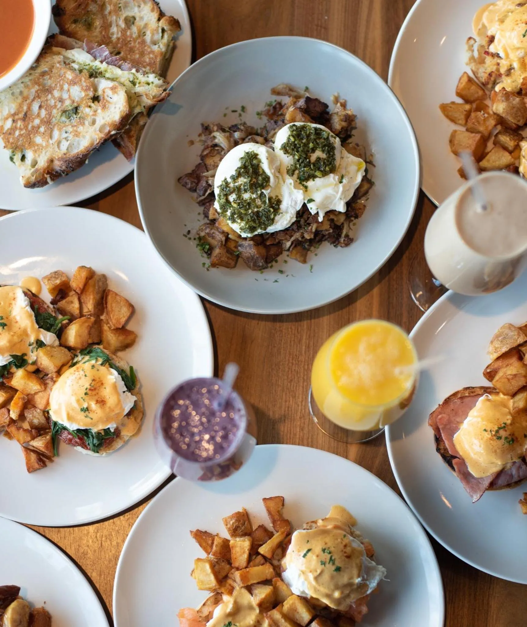 Bedroom in Kimpton Marlowe by IHG