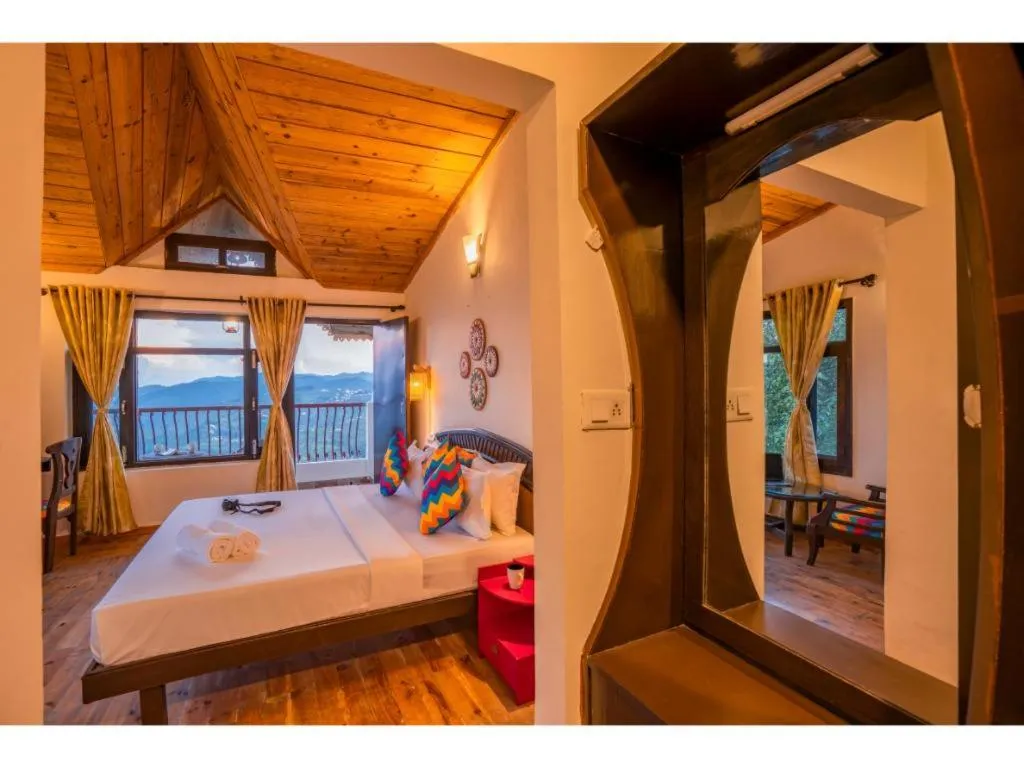 Bed in goSTOPS Mukteshwar