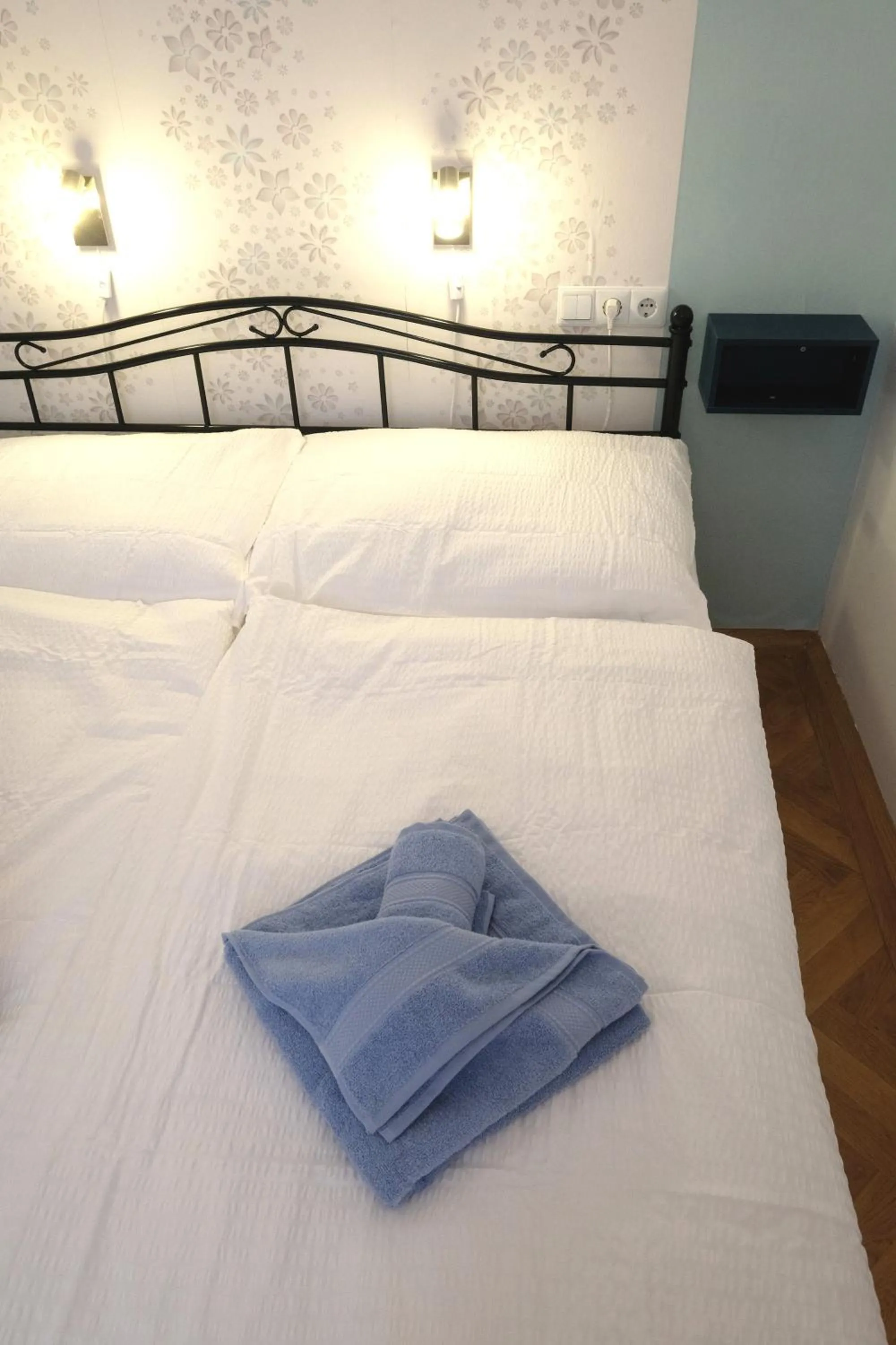 Bed in Sobieski Stefansdom Apartments