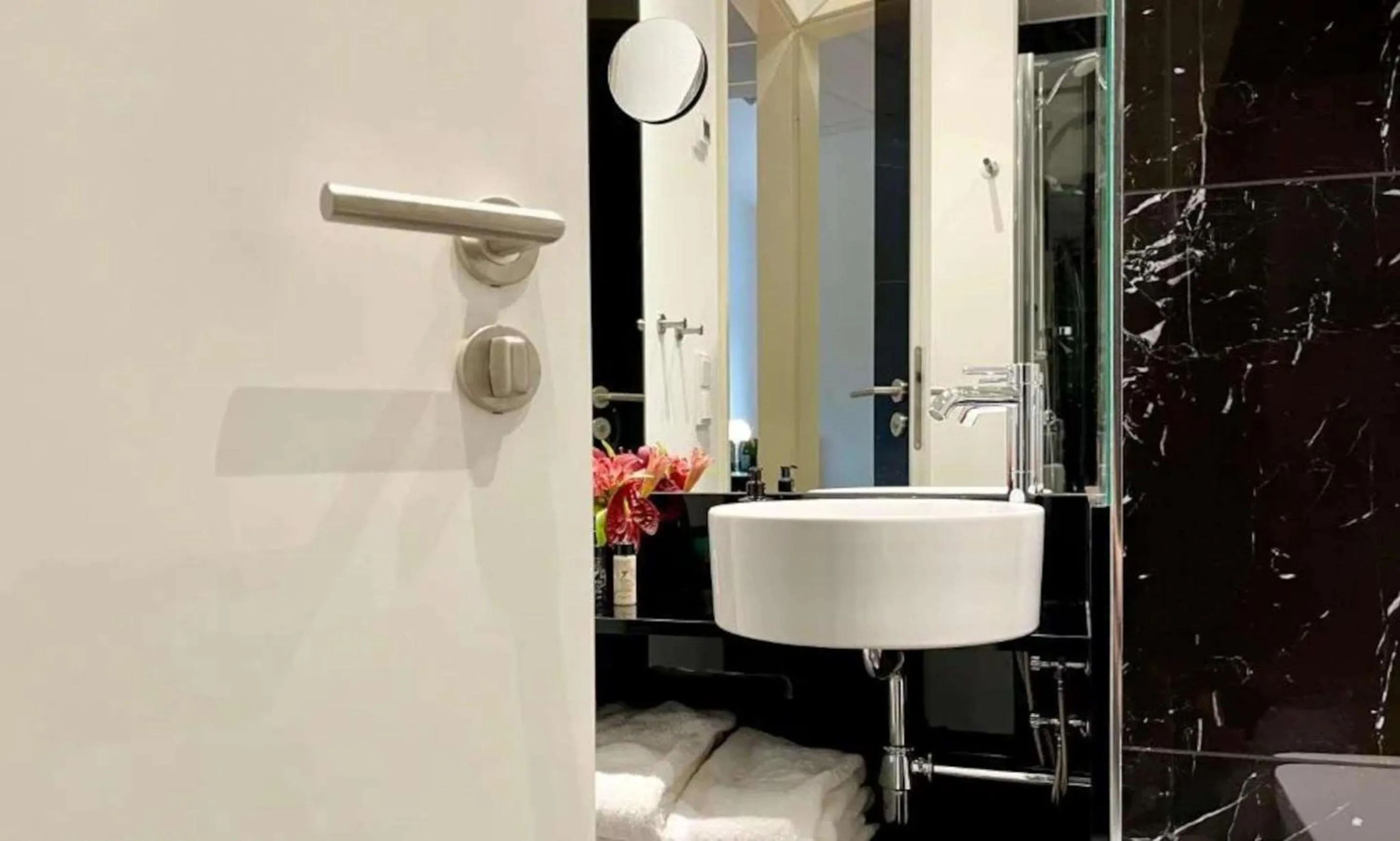 Bedroom in Best Western Plus Hotel Brueggen