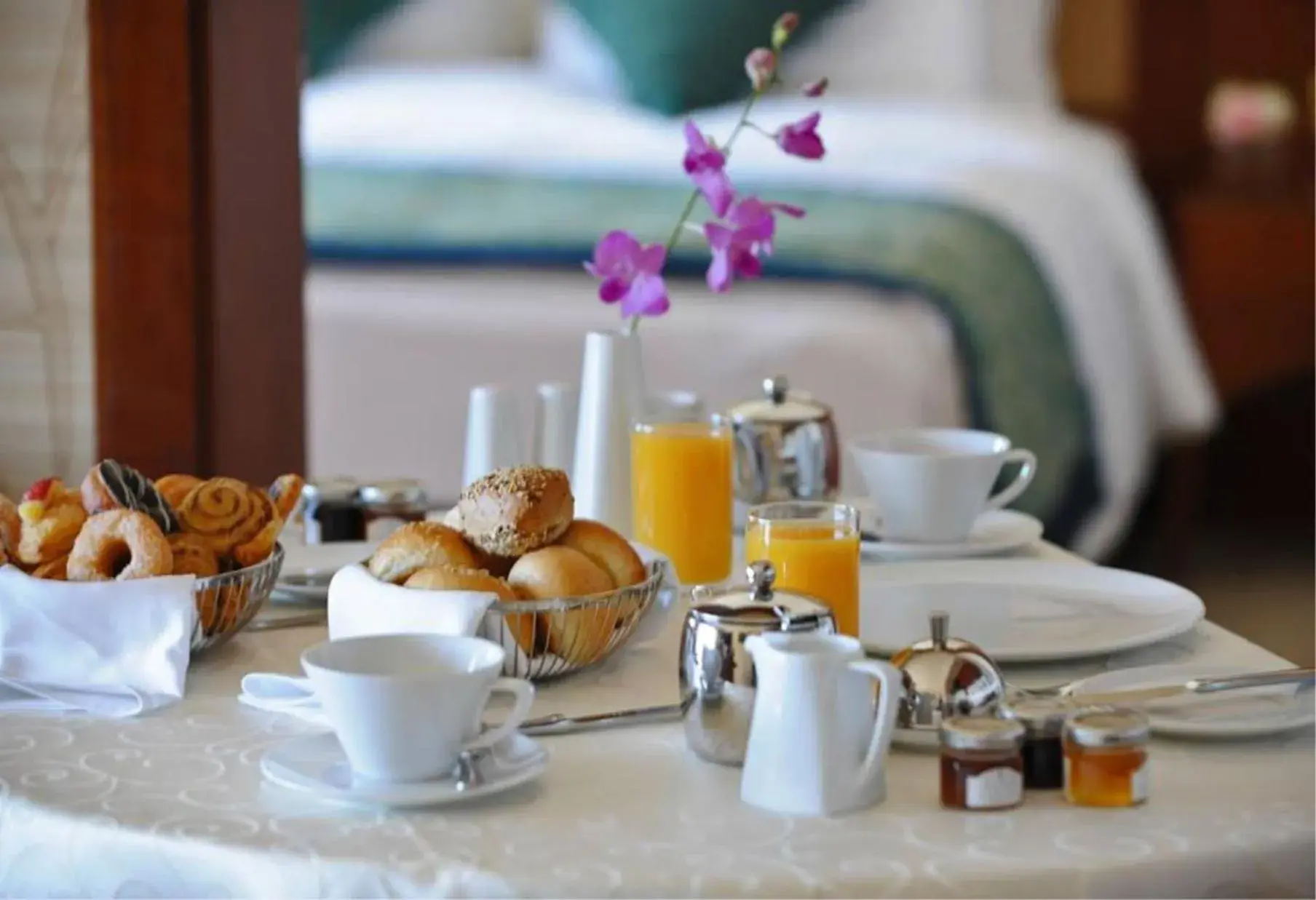 Photo of the whole room in Concord Plaza Hotel Photo of the whole room in Concord Plaza Hotel