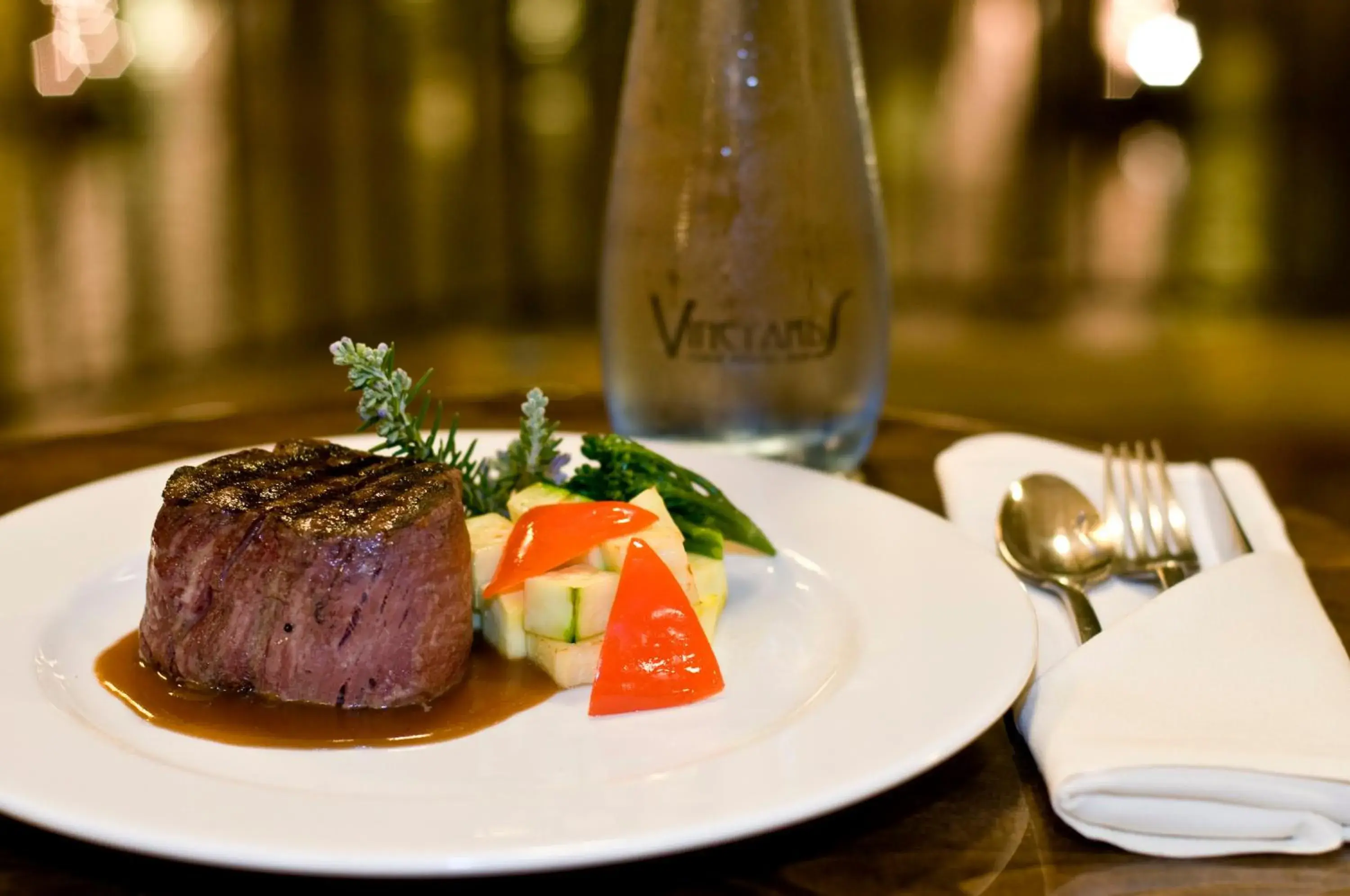 Restaurant/places to eat in Concord Plaza Hotel Restaurant/places to eat in Concord Plaza Hotel