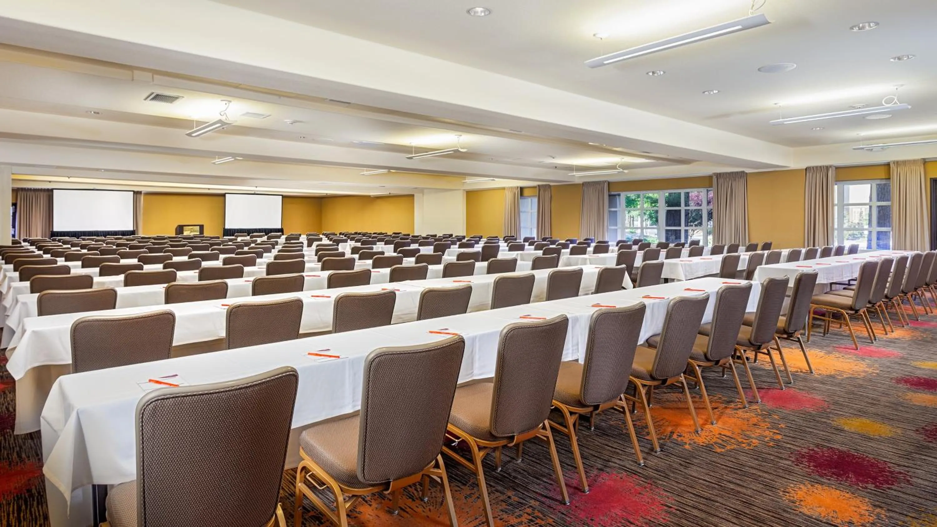 Meeting/conference room in Concord Plaza Hotel
