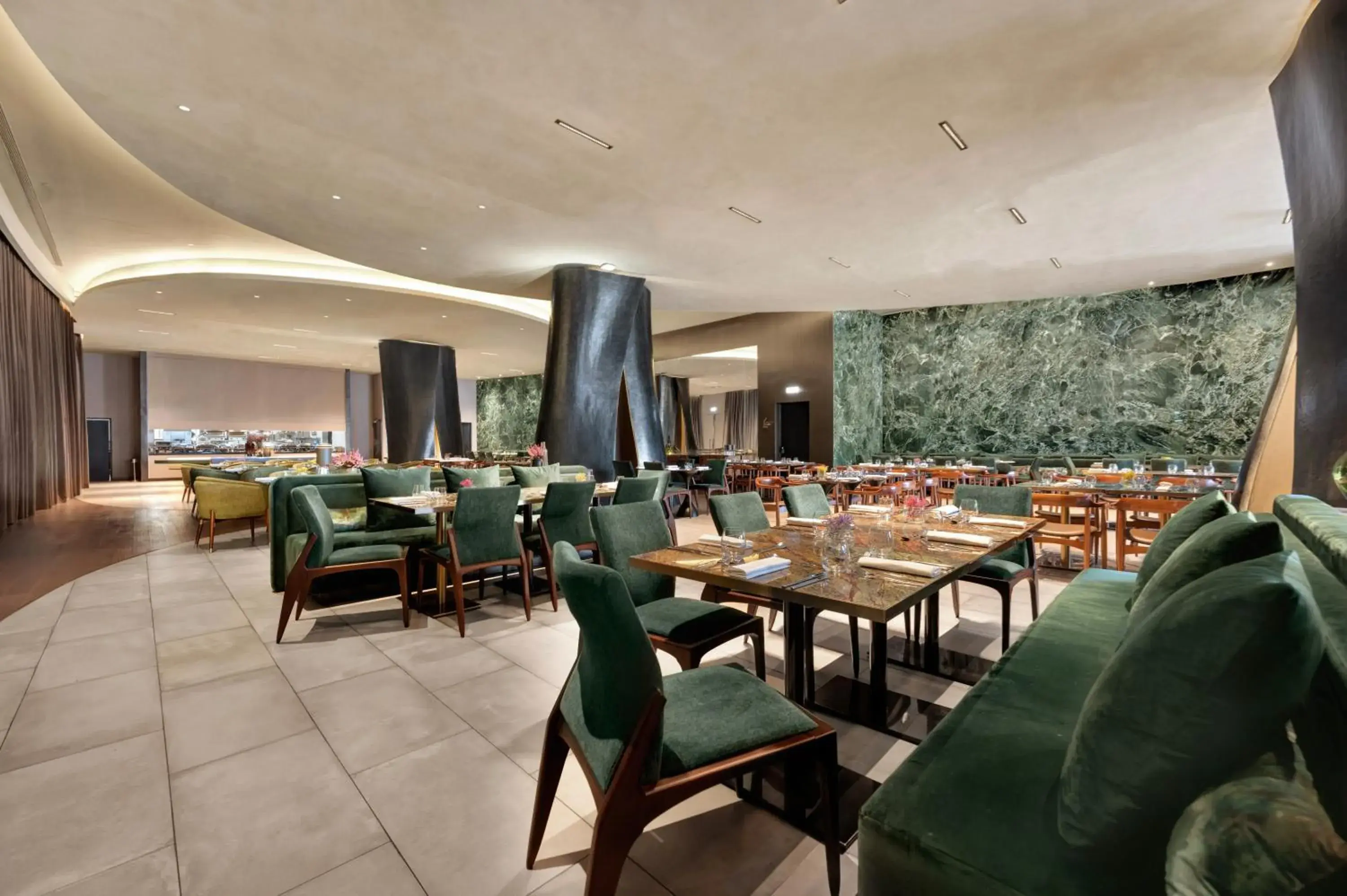 Restaurant/places to eat in Hilton Porto Gaia Restaurant/places to eat in Hilton Porto Gaia