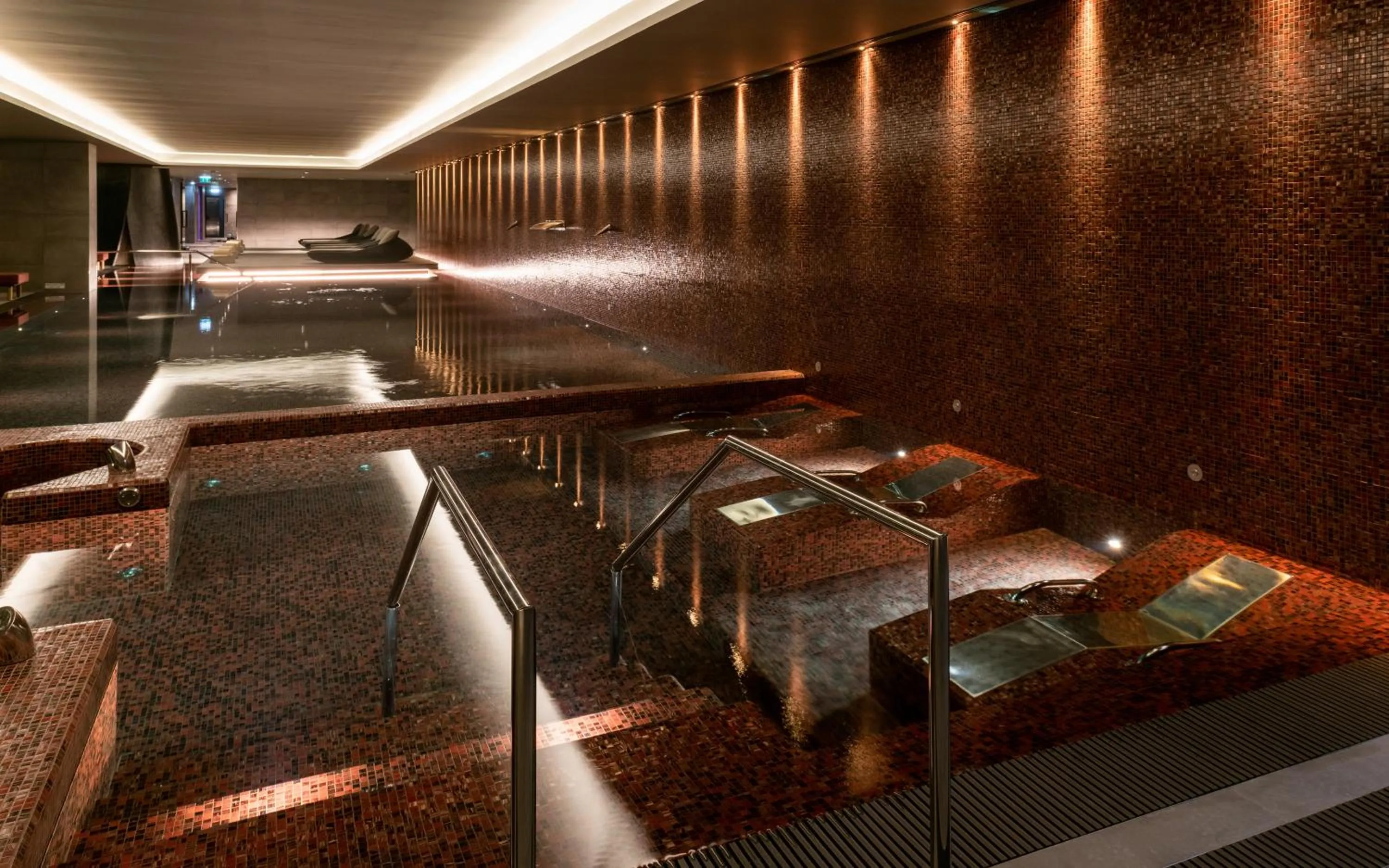 Hot Tub in Hilton Porto Gaia