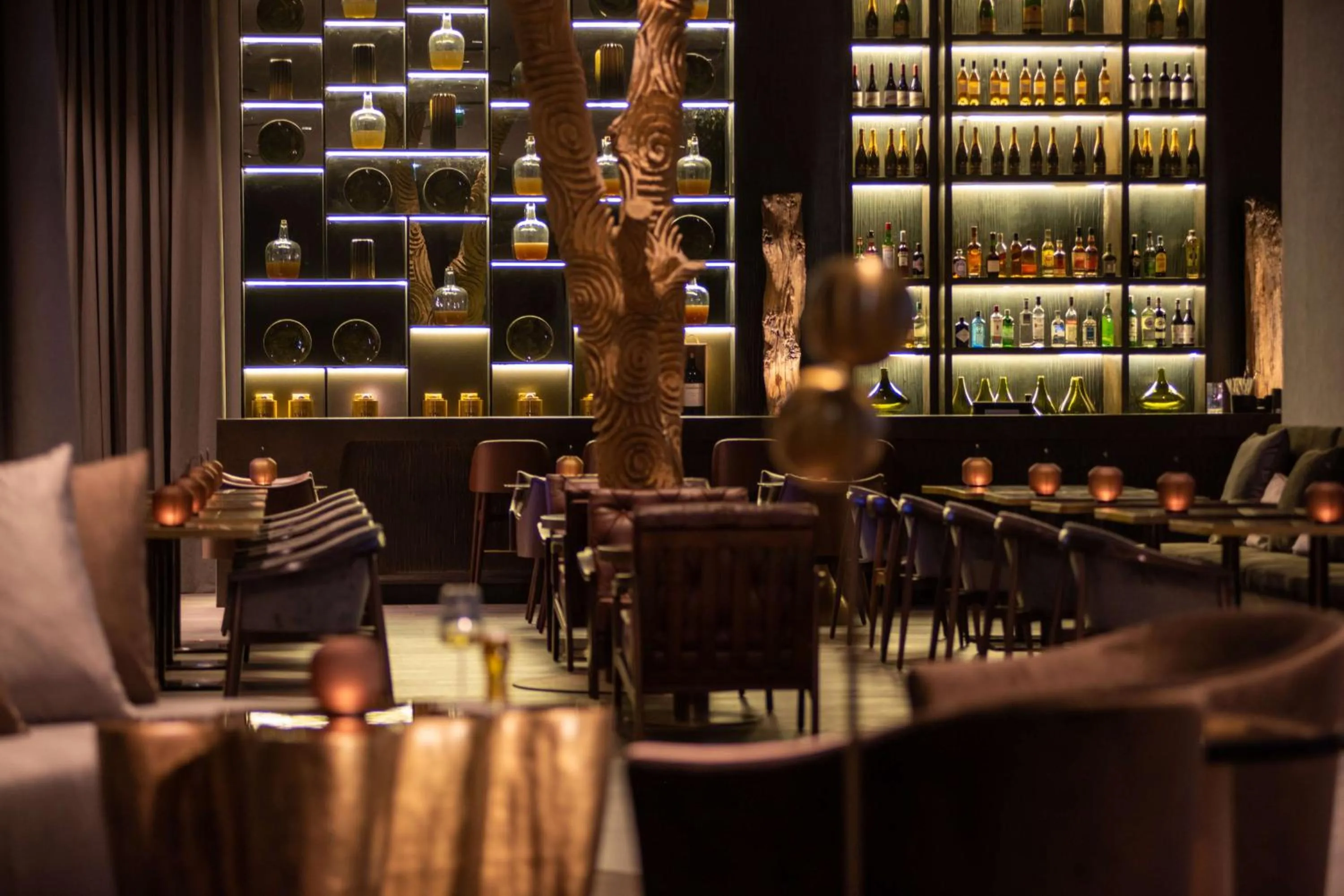 Restaurant/places to eat in Hilton Porto Gaia