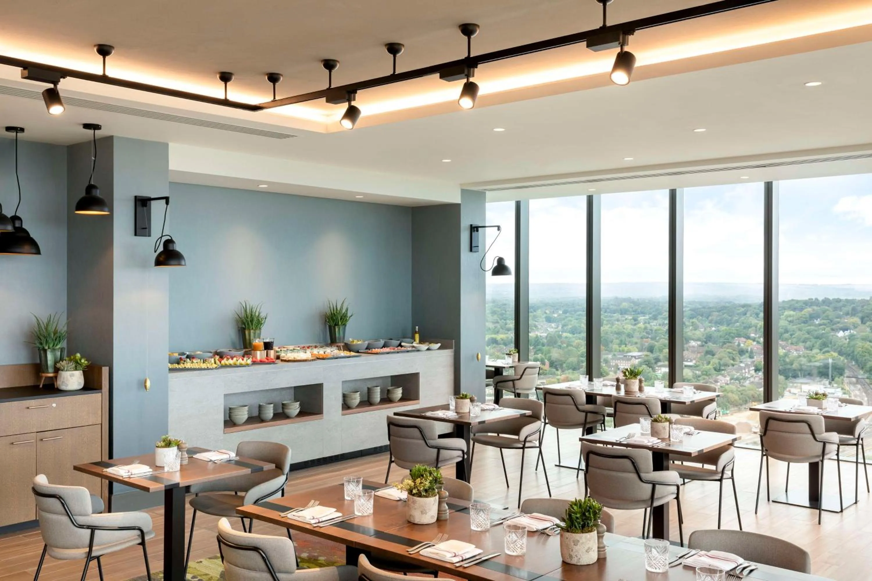 Restaurant/places to eat in Hilton Woking