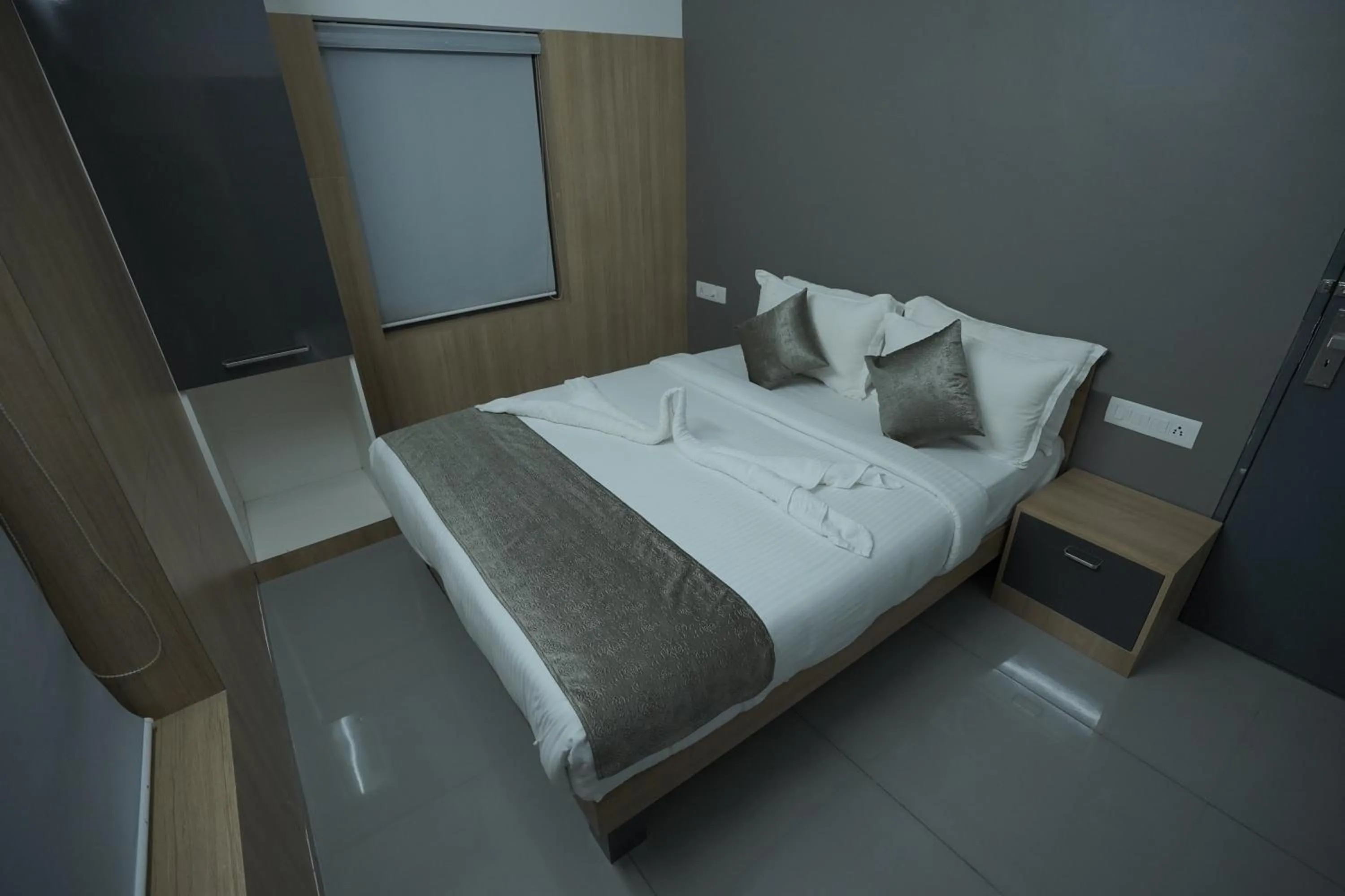 Bed in Lago Leisure Resort & Spa