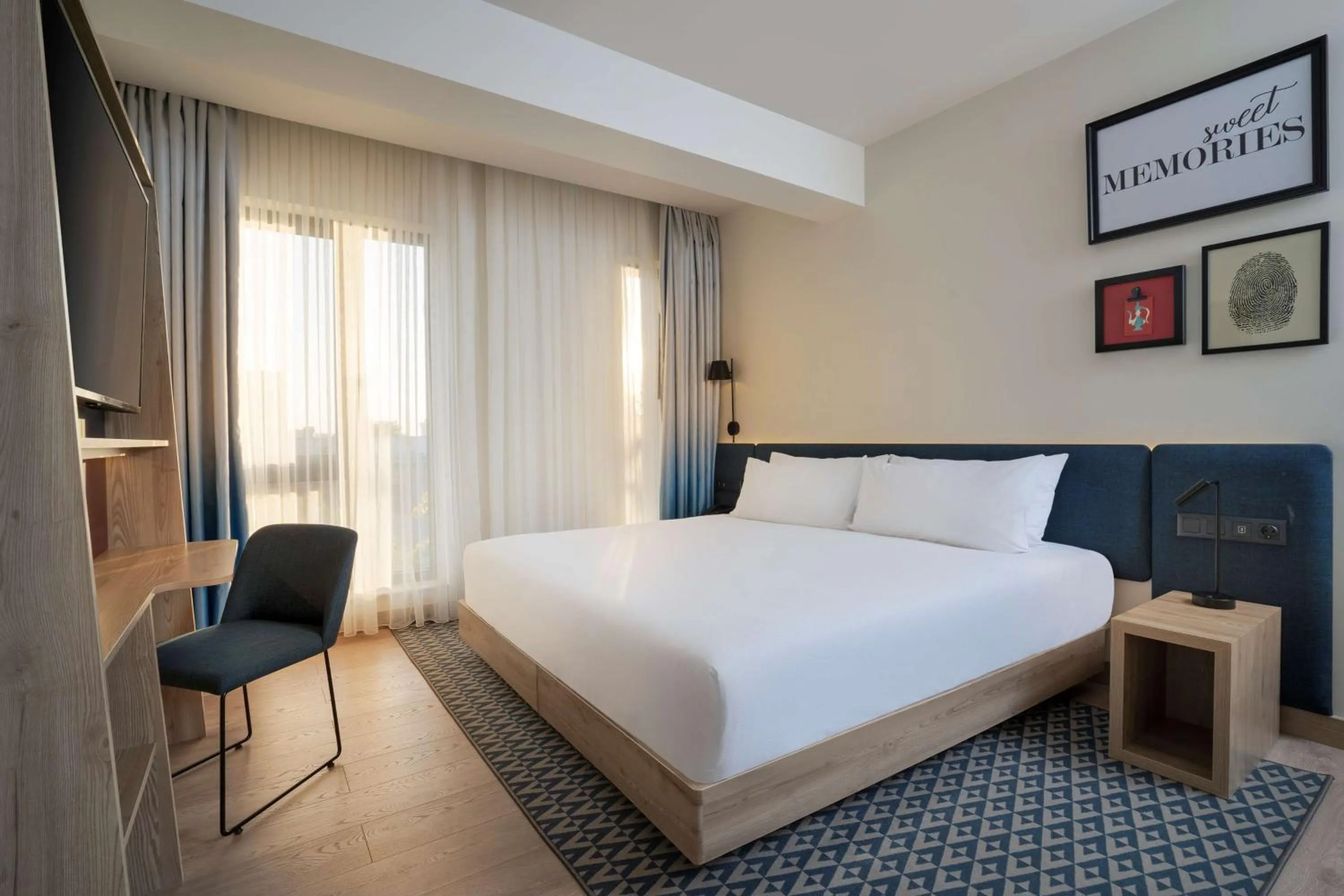 Bedroom, Bed in Hampton By Hilton Tashkent