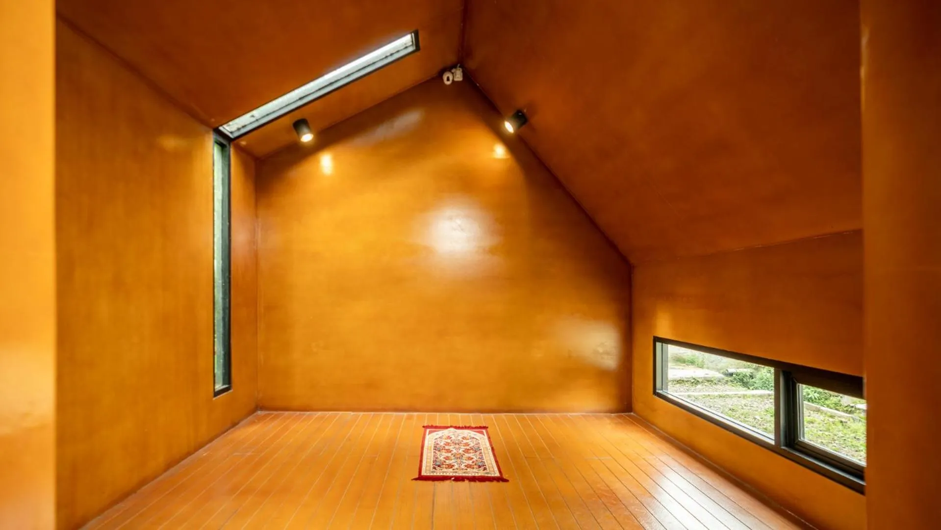 Property building, Bed in Bobocabin Ranca Upas, Bandung