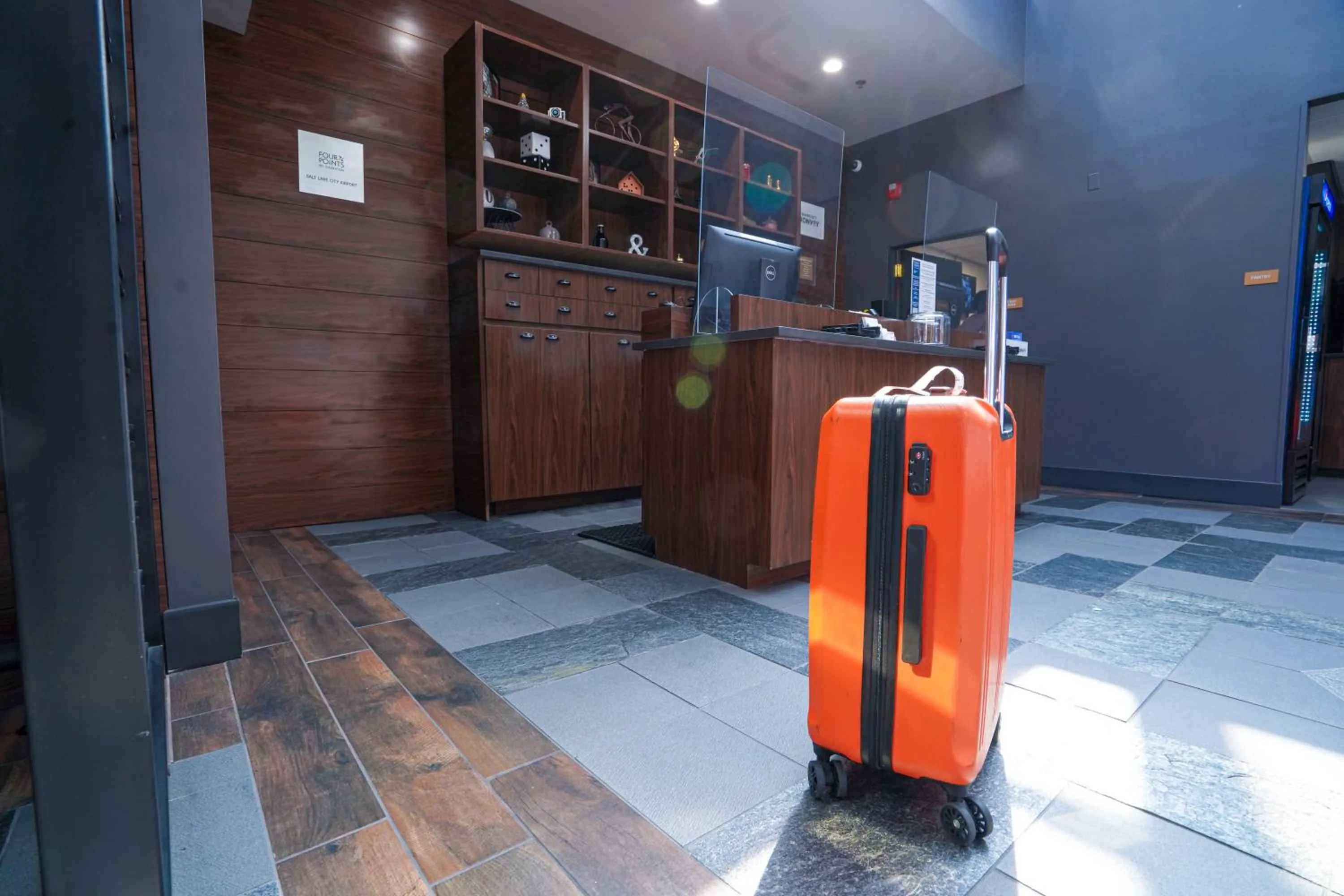 Lobby or reception in Four Points by Sheraton Salt Lake City Airport