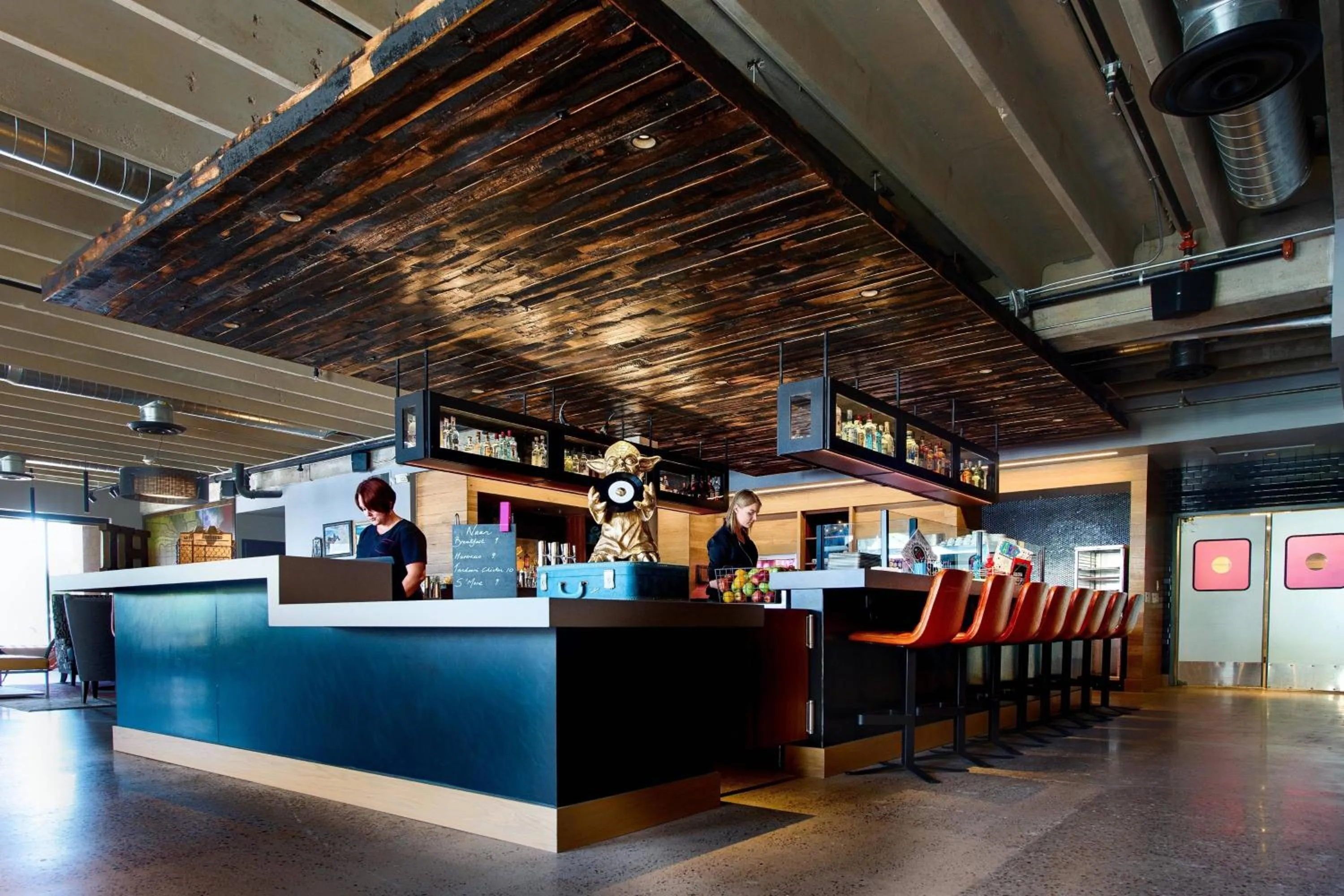 Restaurant/places to eat in MOXY Phoenix Tempe/ASU Area