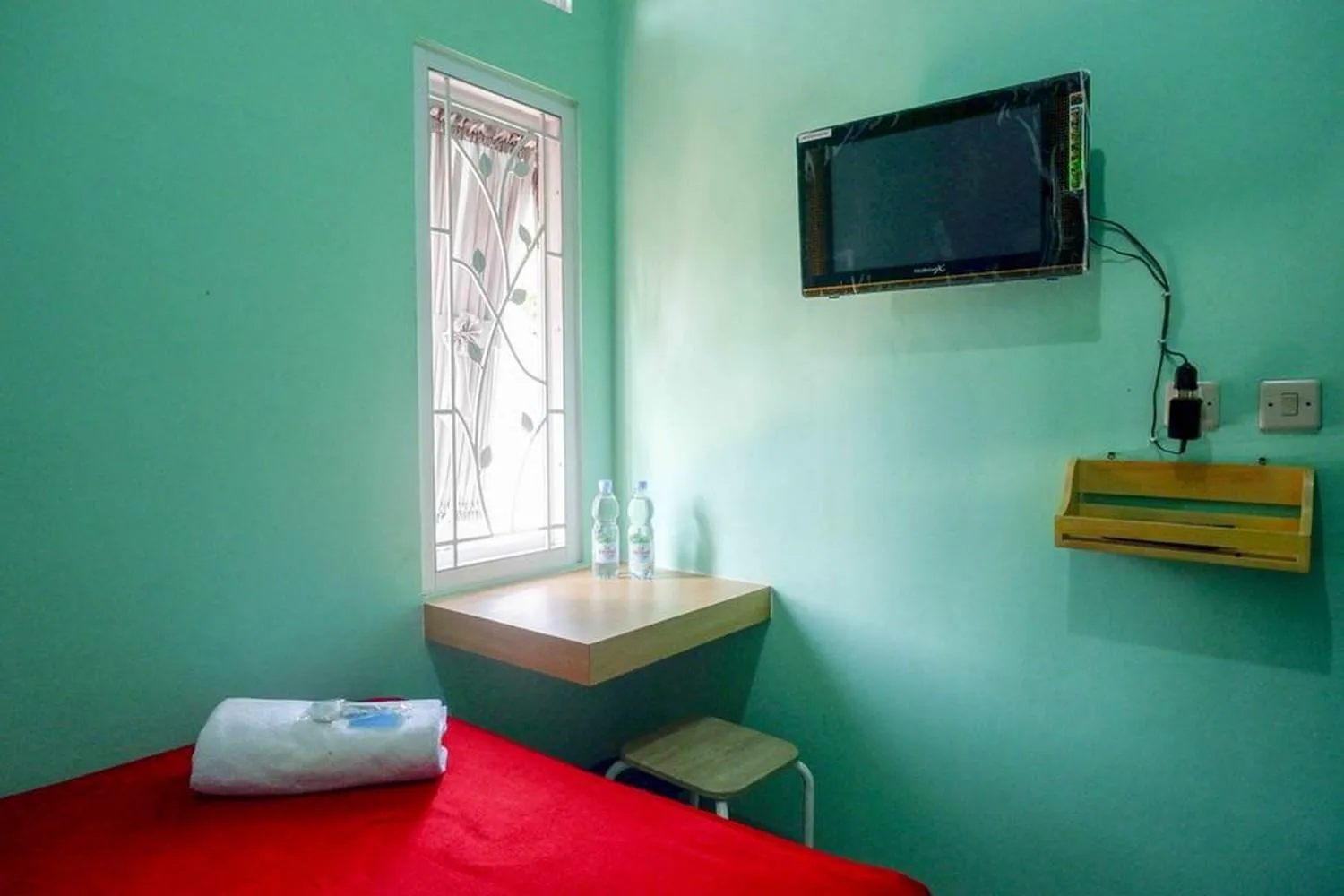 Bedroom in Griya Zukarnaen Syariah near Universitas Mercubuana Yogyakarta RedPartner