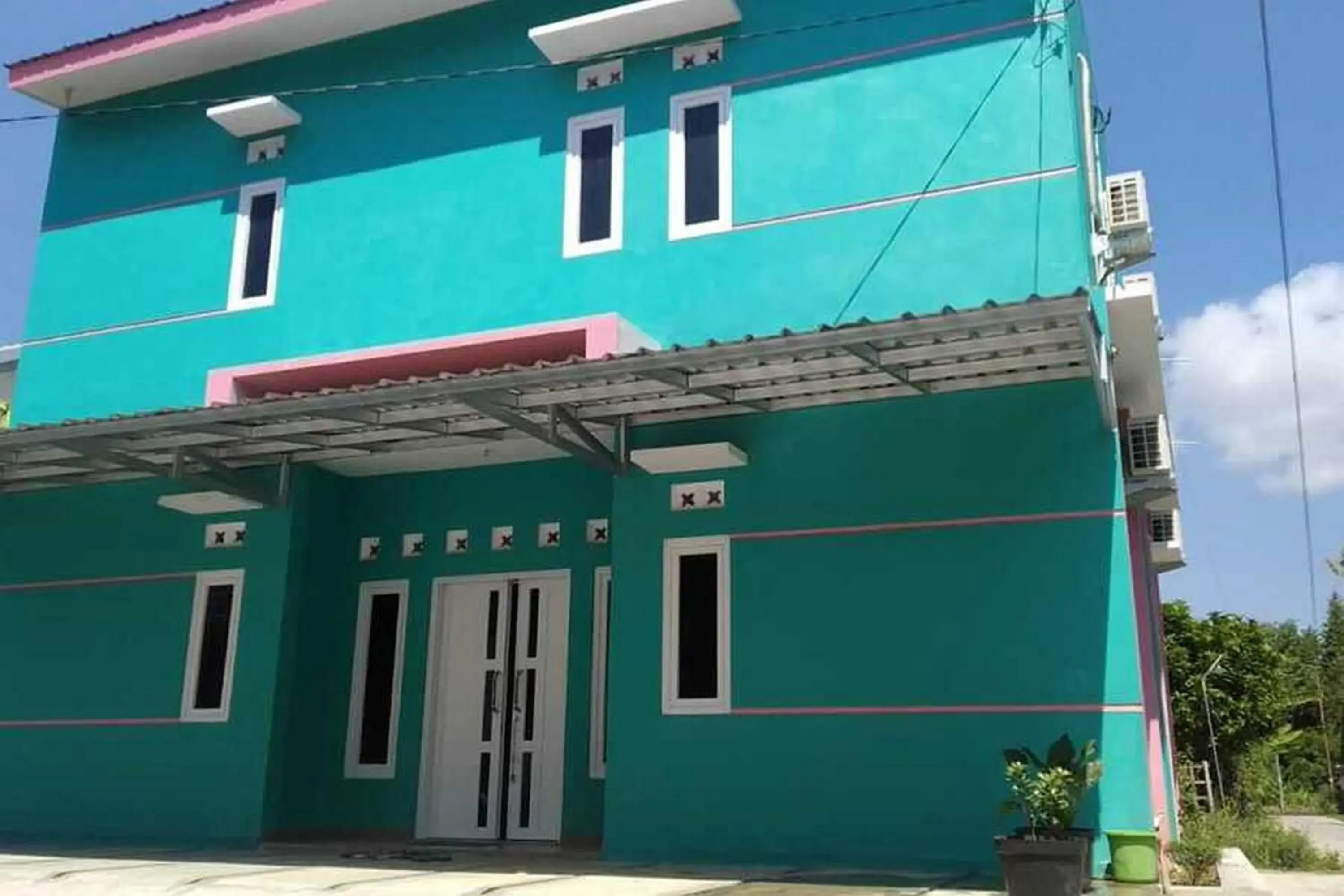 Property building in Griya Zukarnaen Syariah near Universitas Mercubuana Yogyakarta RedPartner Property building in Griya Zukarnaen Syariah near Universitas Mercubuana Yogyakarta RedPartner