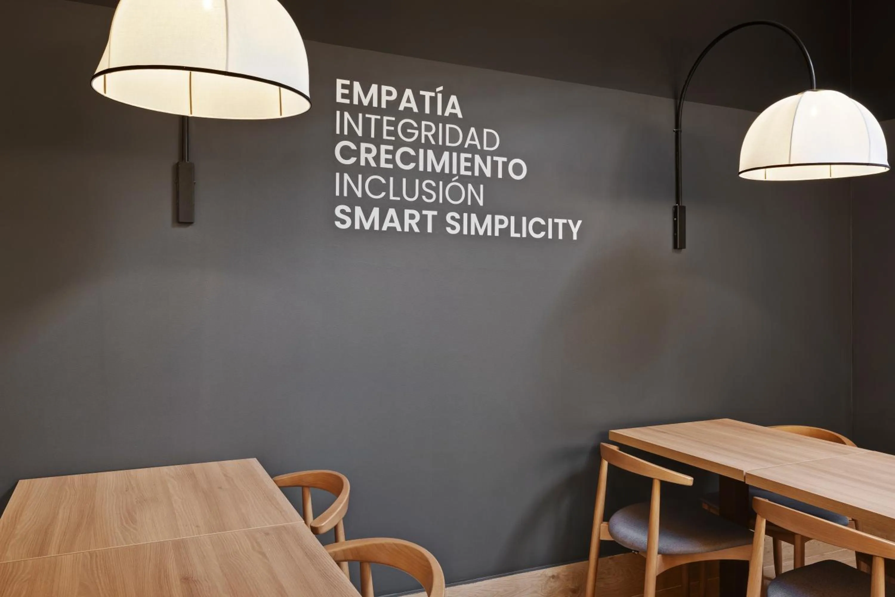 Restaurant/places to eat in B&B HOTEL Málaga Centro