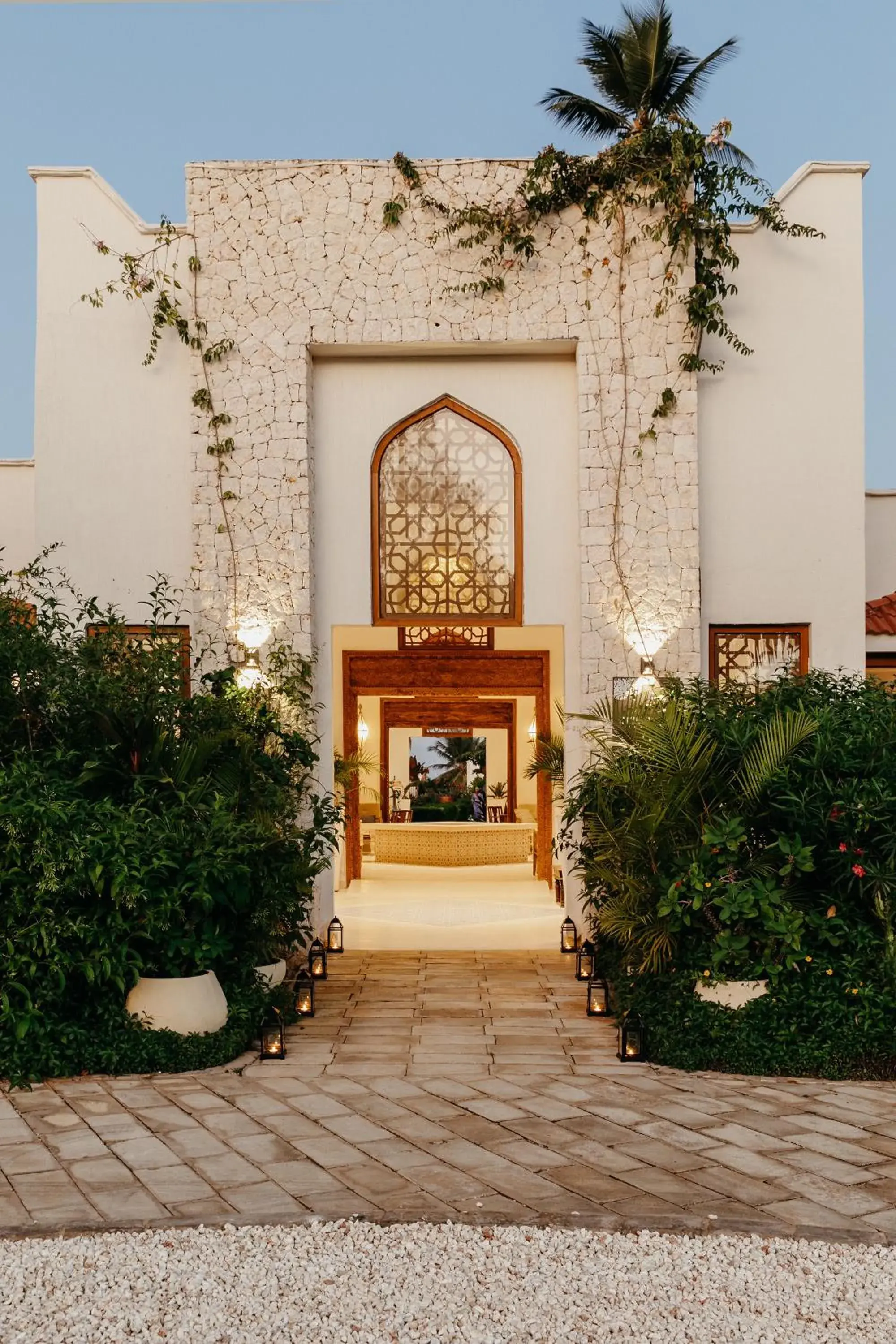 Facade/entrance in LUX* Marijani Zanzibar Facade/entrance in LUX* Marijani Zanzibar