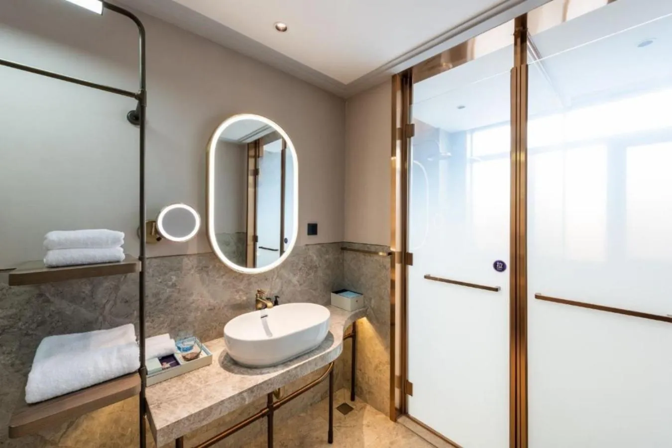 Photo of the whole room in Mercure Qingdao Downtown