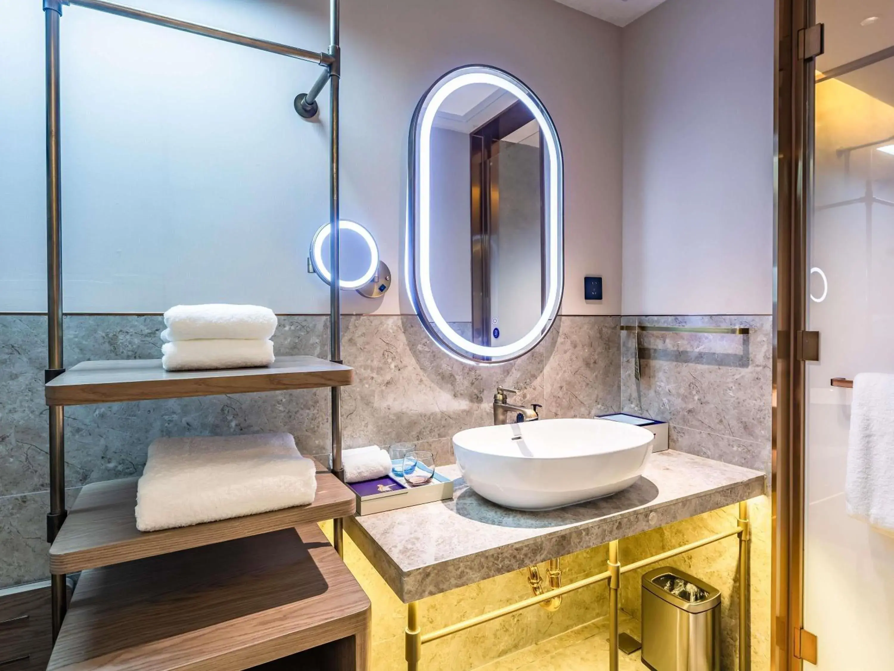 Bedroom in Mercure Qingdao Downtown Bedroom in Mercure Qingdao Downtown