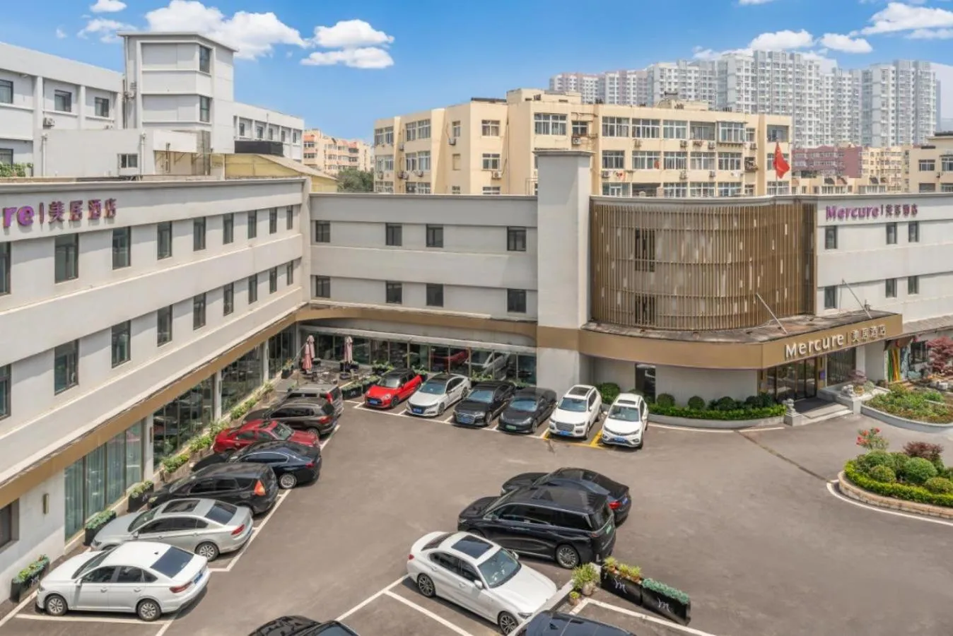 Parking in Mercure Qingdao Downtown