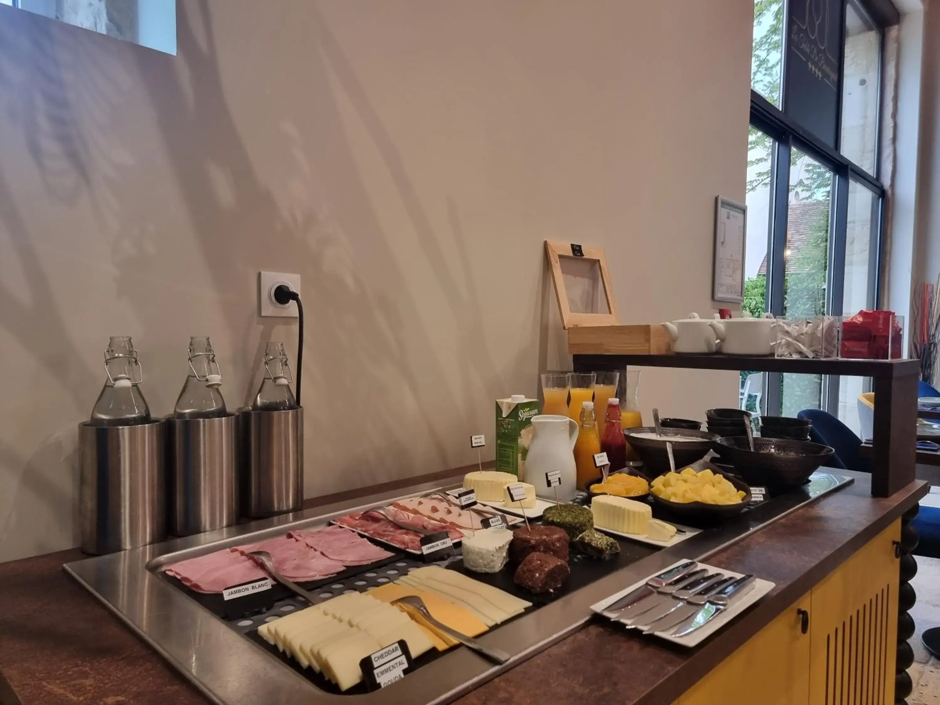 Breakfast in ibis Styles Dijon Sud Domaine De Beauregard 21600 Longvic Breakfast in ibis Styles Dijon Sud Domaine De Beauregard 21600 Longvic