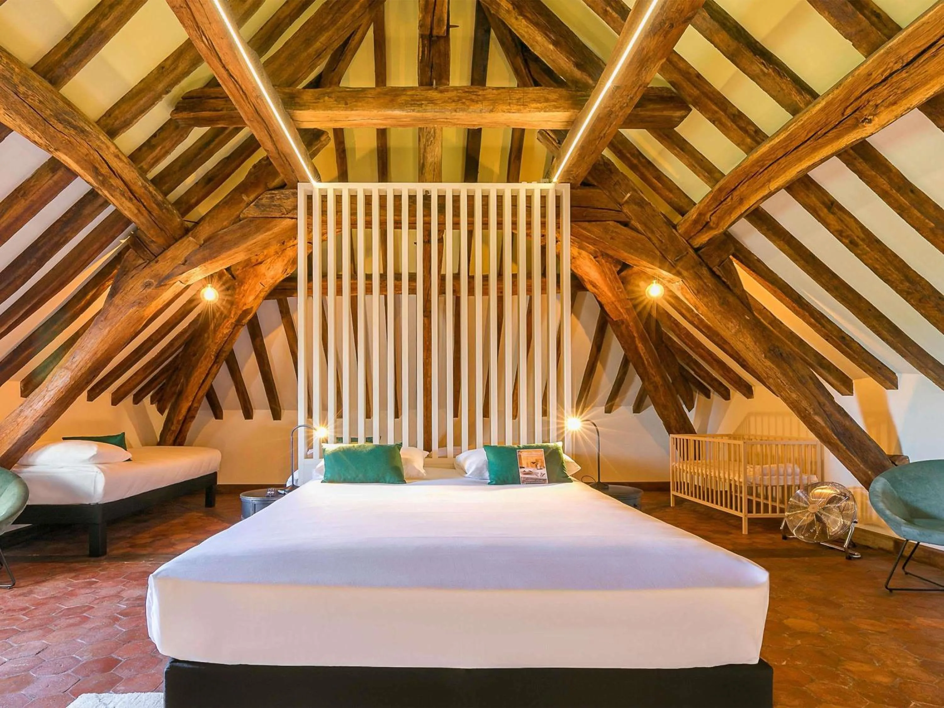 Bedroom, Bed in ibis Styles Dijon Sud Domaine De Beauregard 21600 Longvic