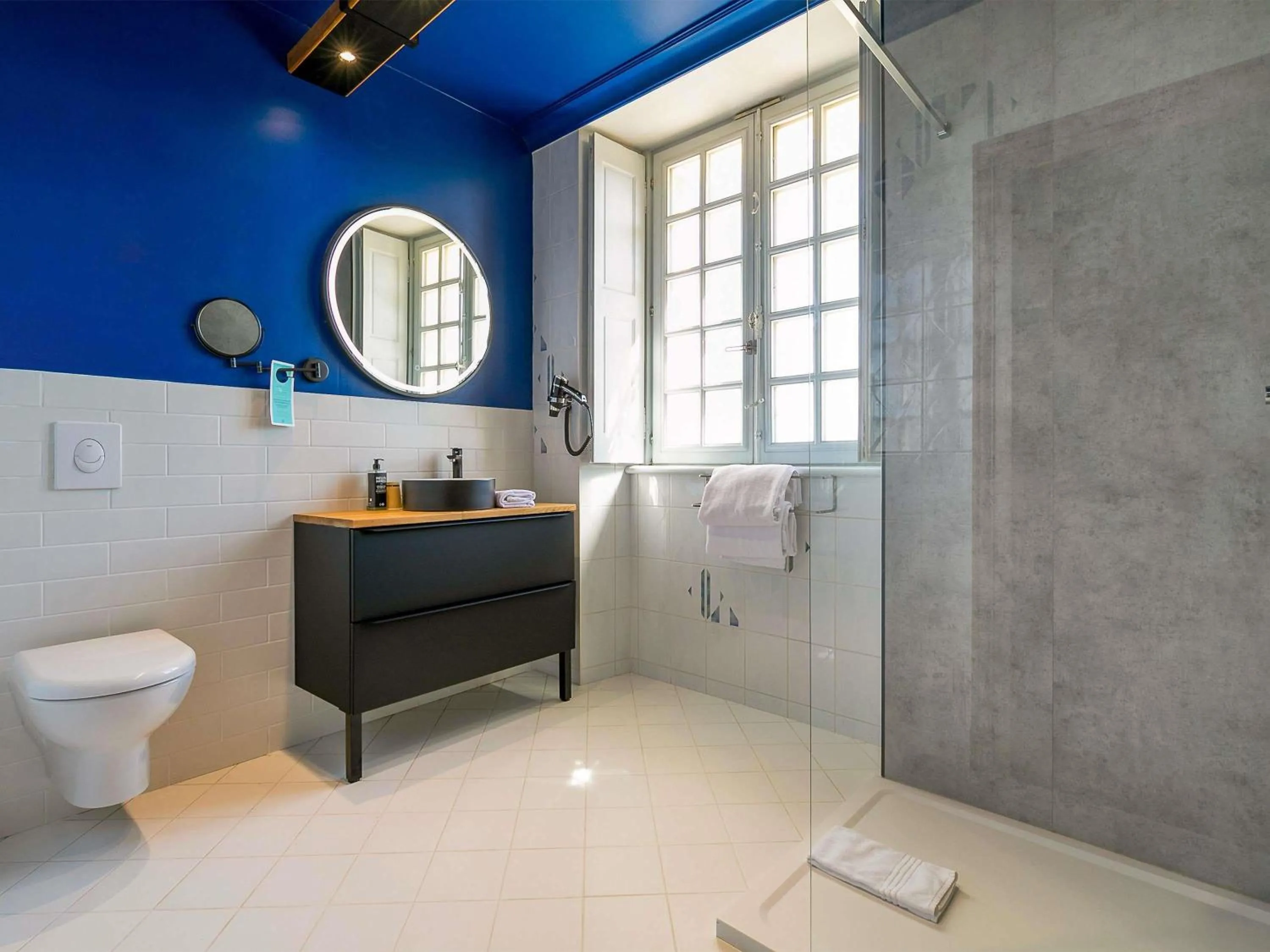 Bedroom in ibis Styles Dijon Sud Domaine De Beauregard 21600 Longvic