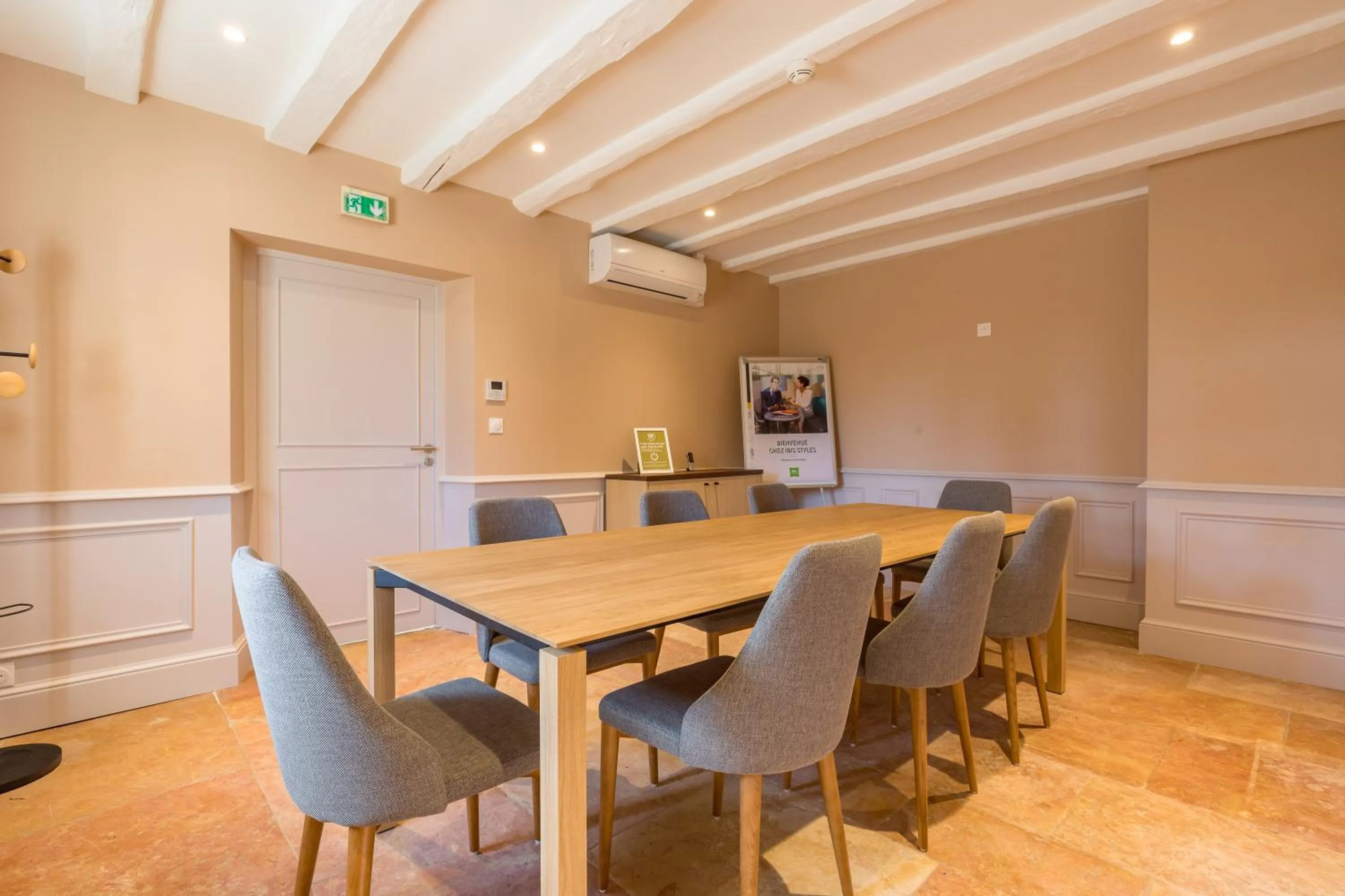 Meeting/conference room in ibis Styles Dijon Sud Domaine De Beauregard 21600 Longvic