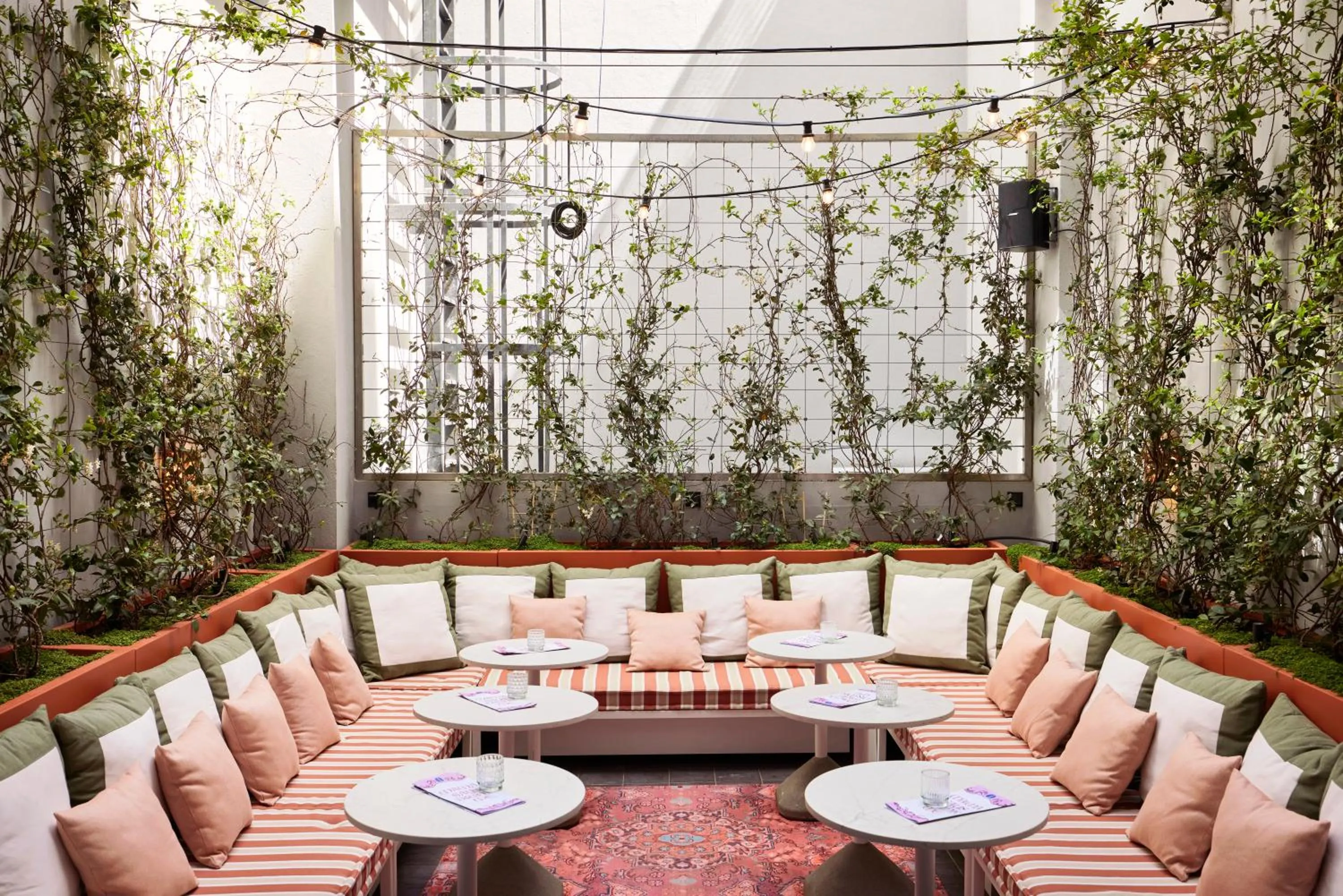 Restaurant/places to eat in Mama Shelter Lisboa